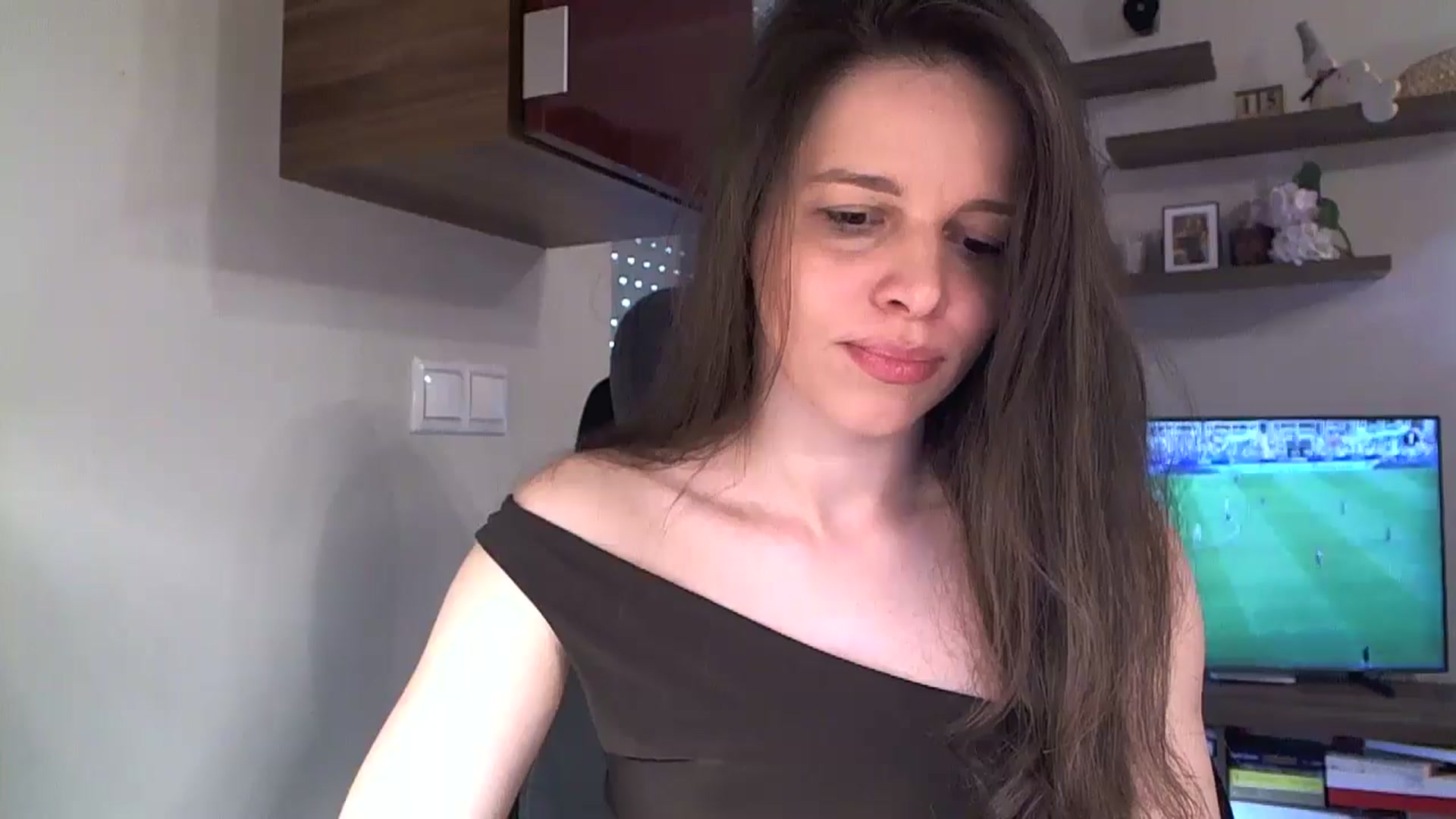Gallery image thumbnail from Heaven_hot's myfreecams stream on, 05/03/2025, 15:16 image 5 of 20