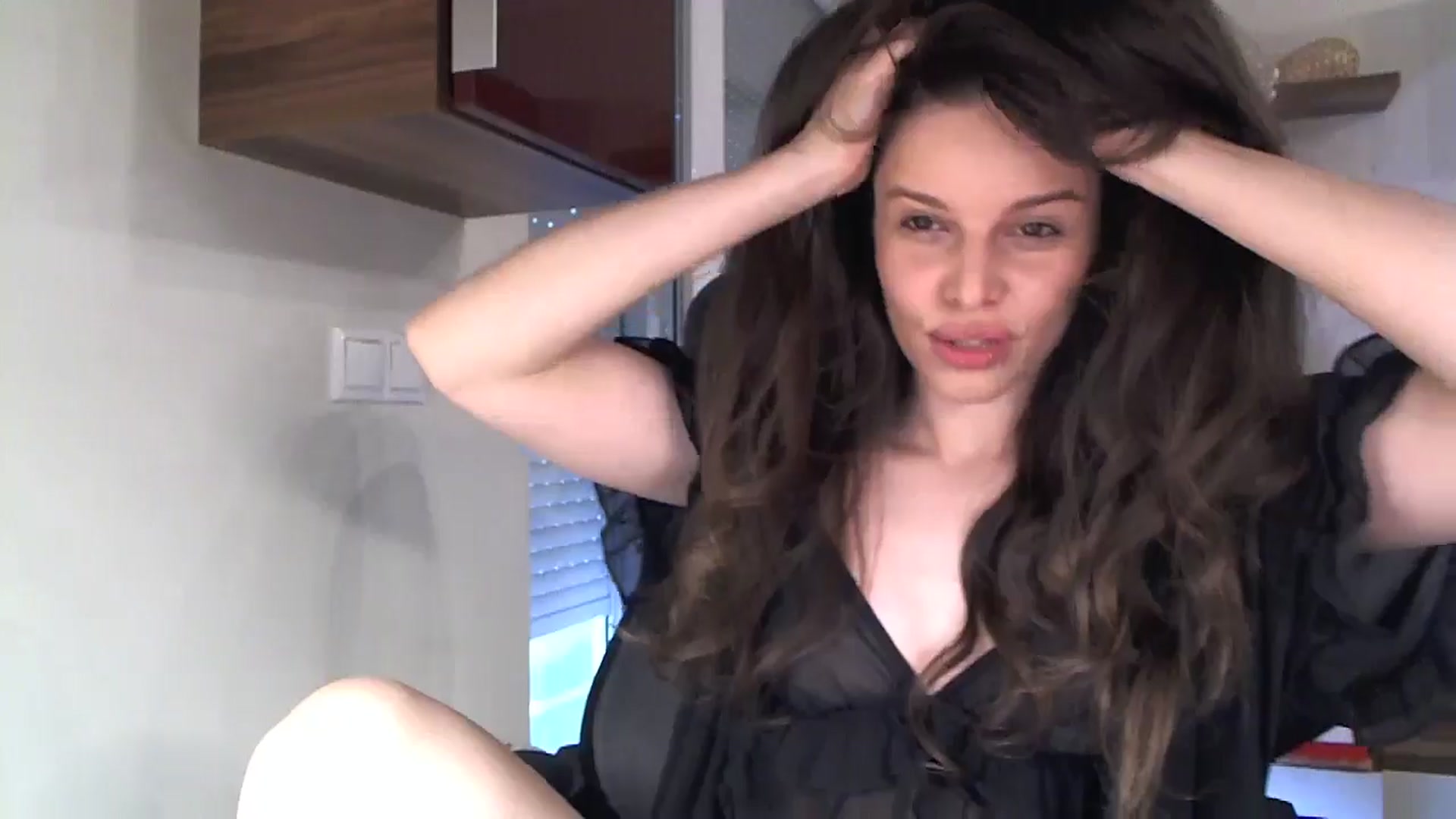 Gallery image thumbnail from Heaven_hot's myfreecams stream on, 05/04/2025, 15:37 image 6 of 20