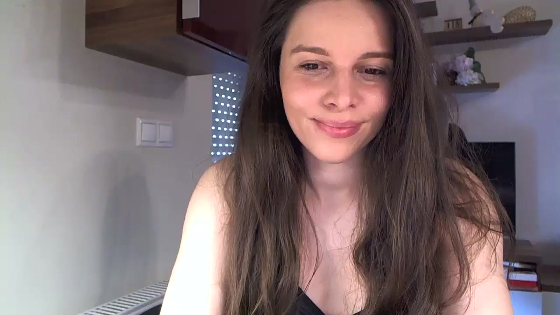 Gallery image thumbnail from Heaven_hot's myfreecams stream on, 05/04/2025, 15:37 image 9 of 20