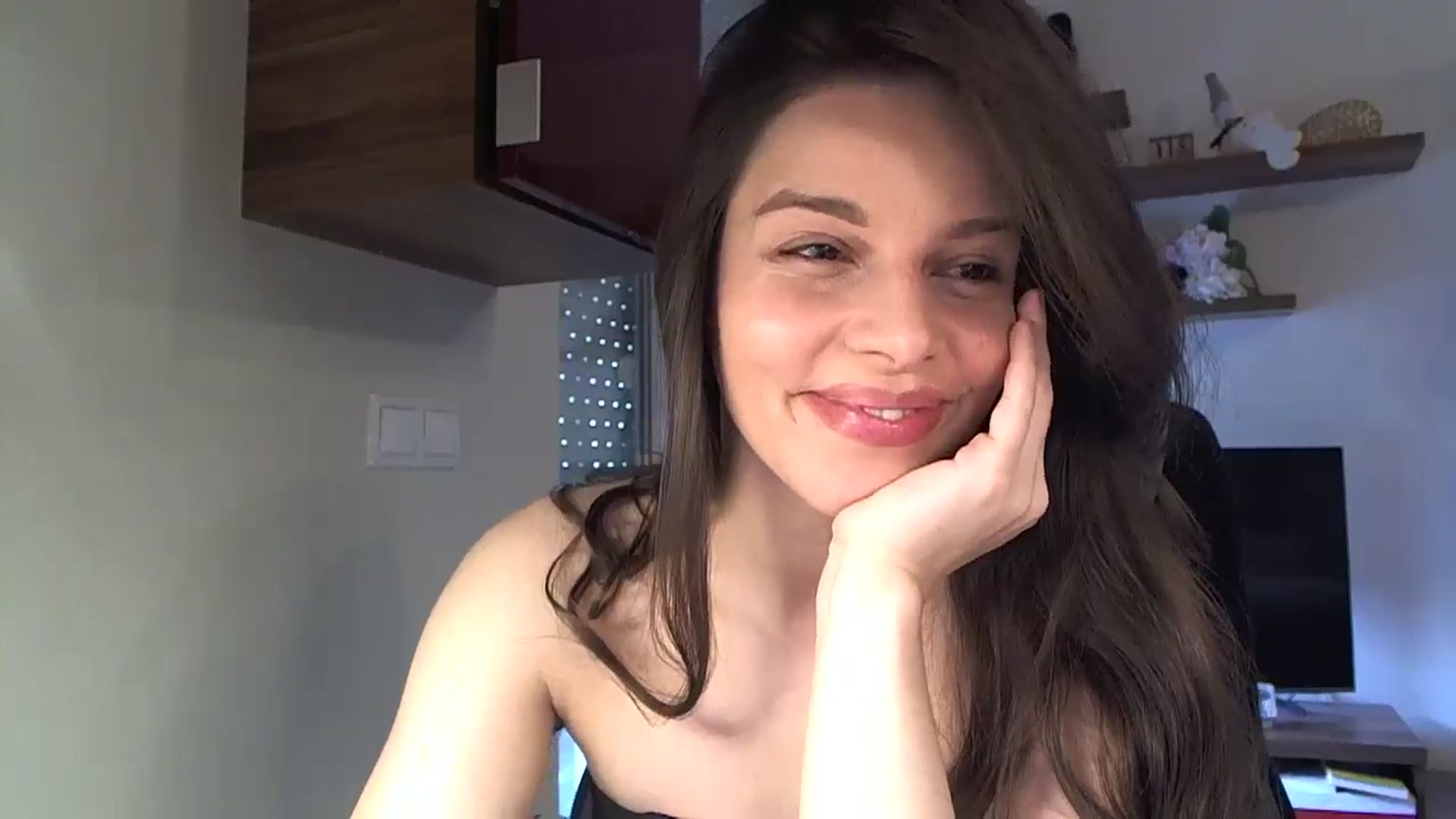 Gallery image thumbnail from Heaven_hot's myfreecams stream on, 05/08/2025, 12:28 image 18 of 20