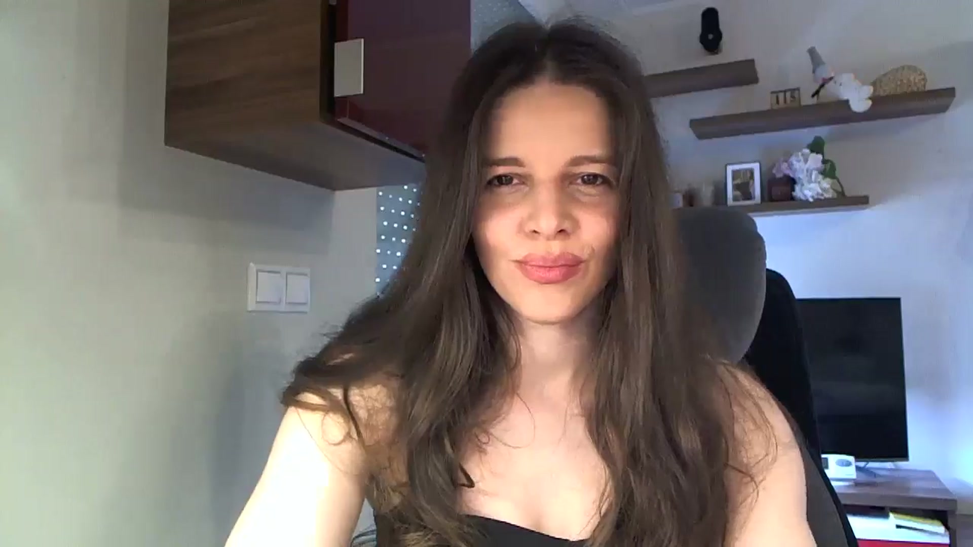 Gallery image thumbnail from Heaven_hot's myfreecams stream on, 05/08/2025, 12:28 image 3 of 20