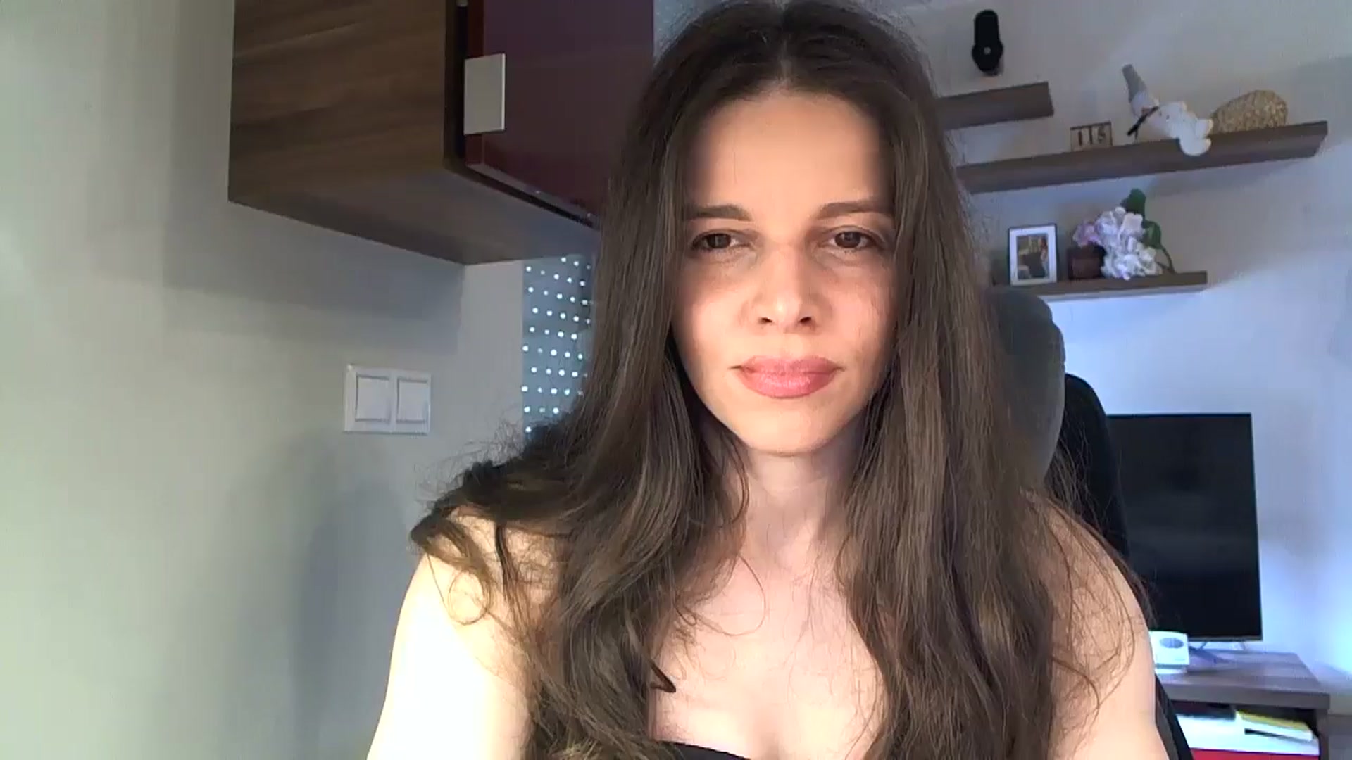 Gallery image thumbnail from Heaven_hot's myfreecams stream on, 05/08/2025, 12:28 image 2 of 20