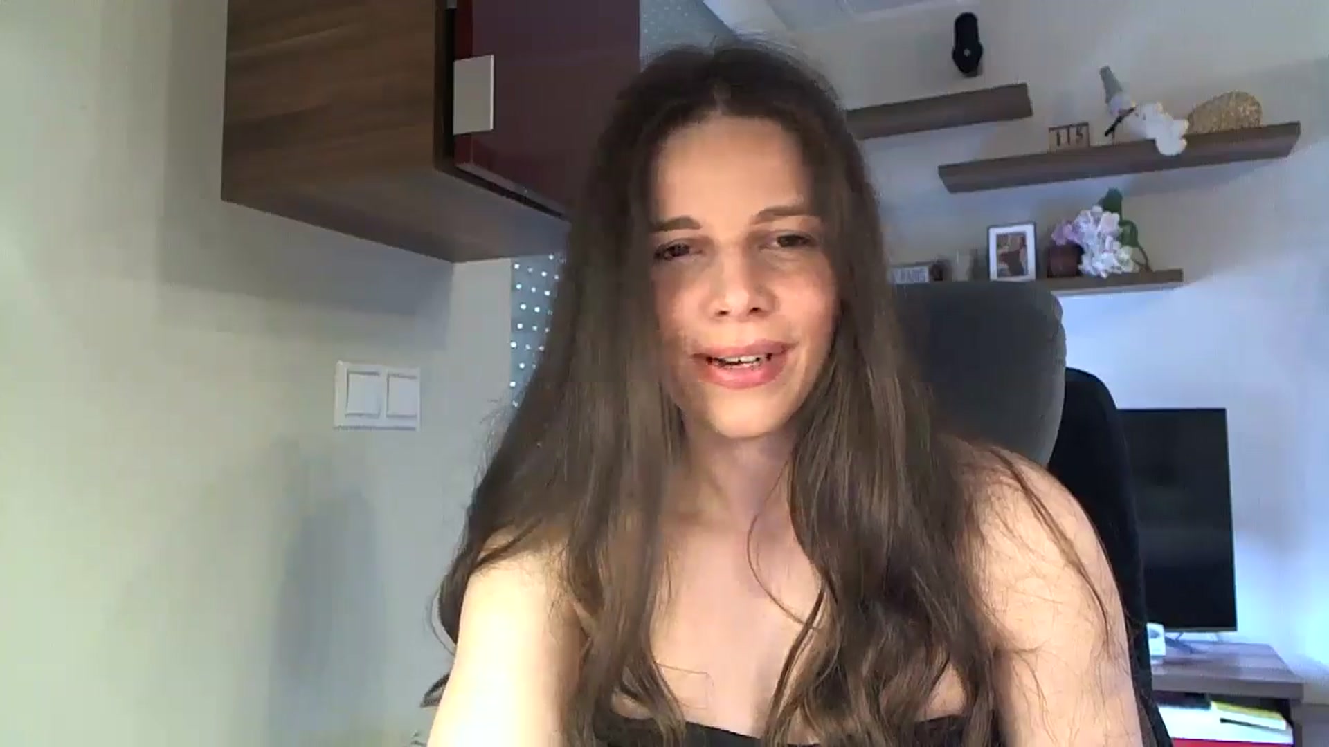 Gallery image thumbnail from Heaven_hot's myfreecams stream on, 05/08/2025, 12:28 image 7 of 20