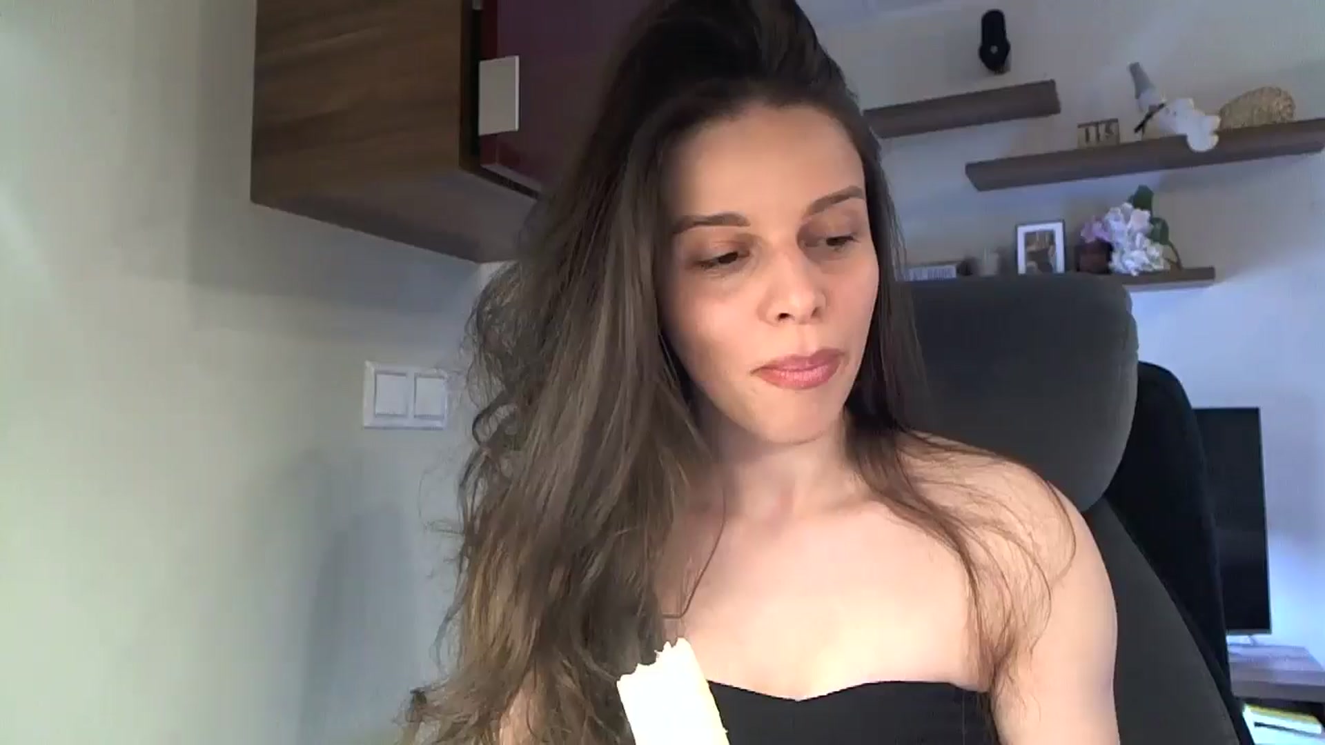Gallery image thumbnail from Heaven_hot's myfreecams stream on, 05/08/2025, 12:59 image 1 of 20