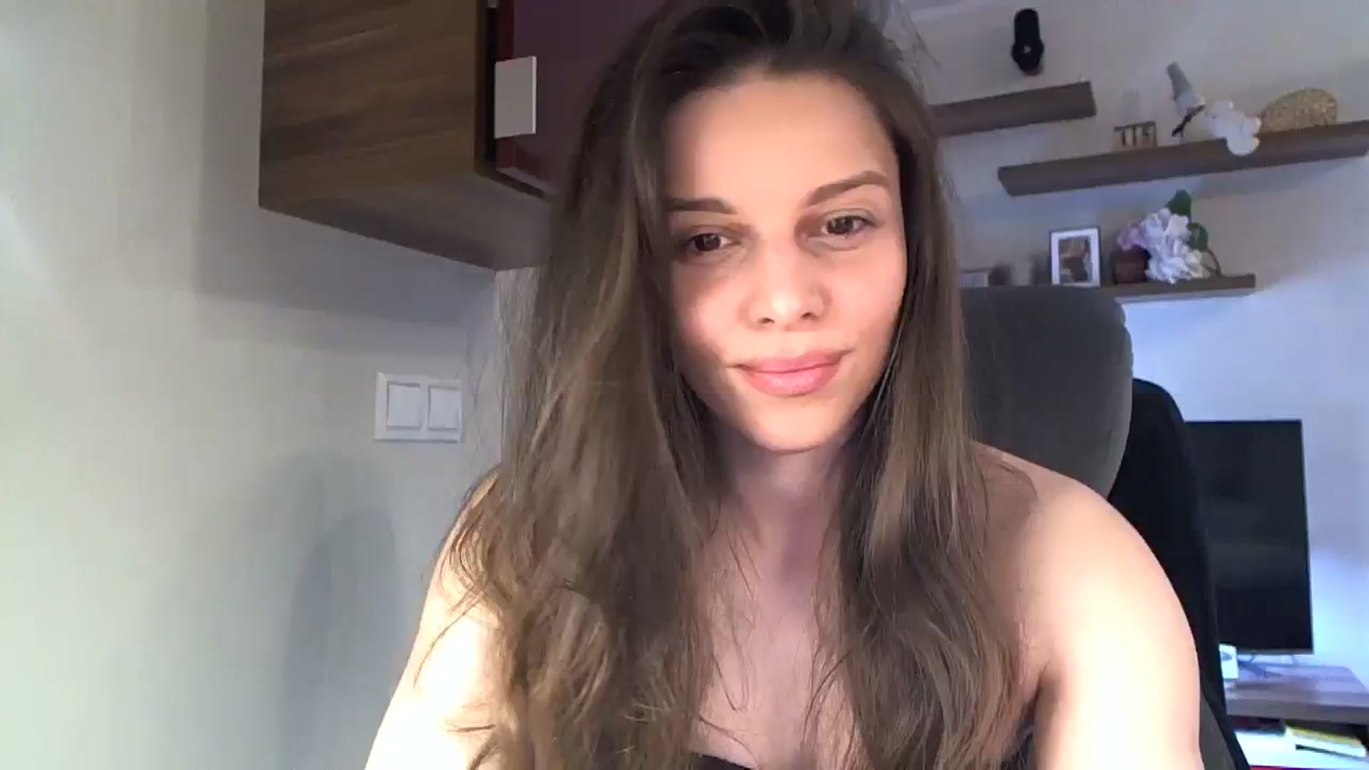 Gallery image thumbnail from Heaven_hot's myfreecams stream on, 05/08/2025, 12:59 image 14 of 20