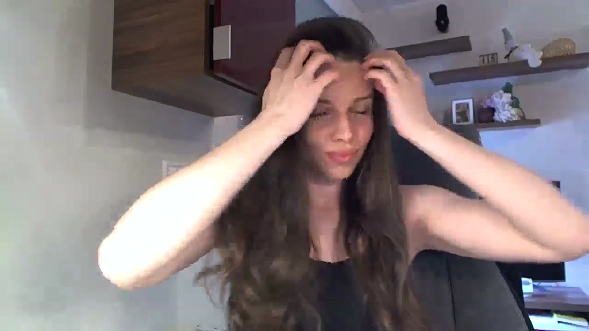Gallery image thumbnail from Heaven_hot's myfreecams stream on, 05/08/2025, 12:59 image 11 of 20