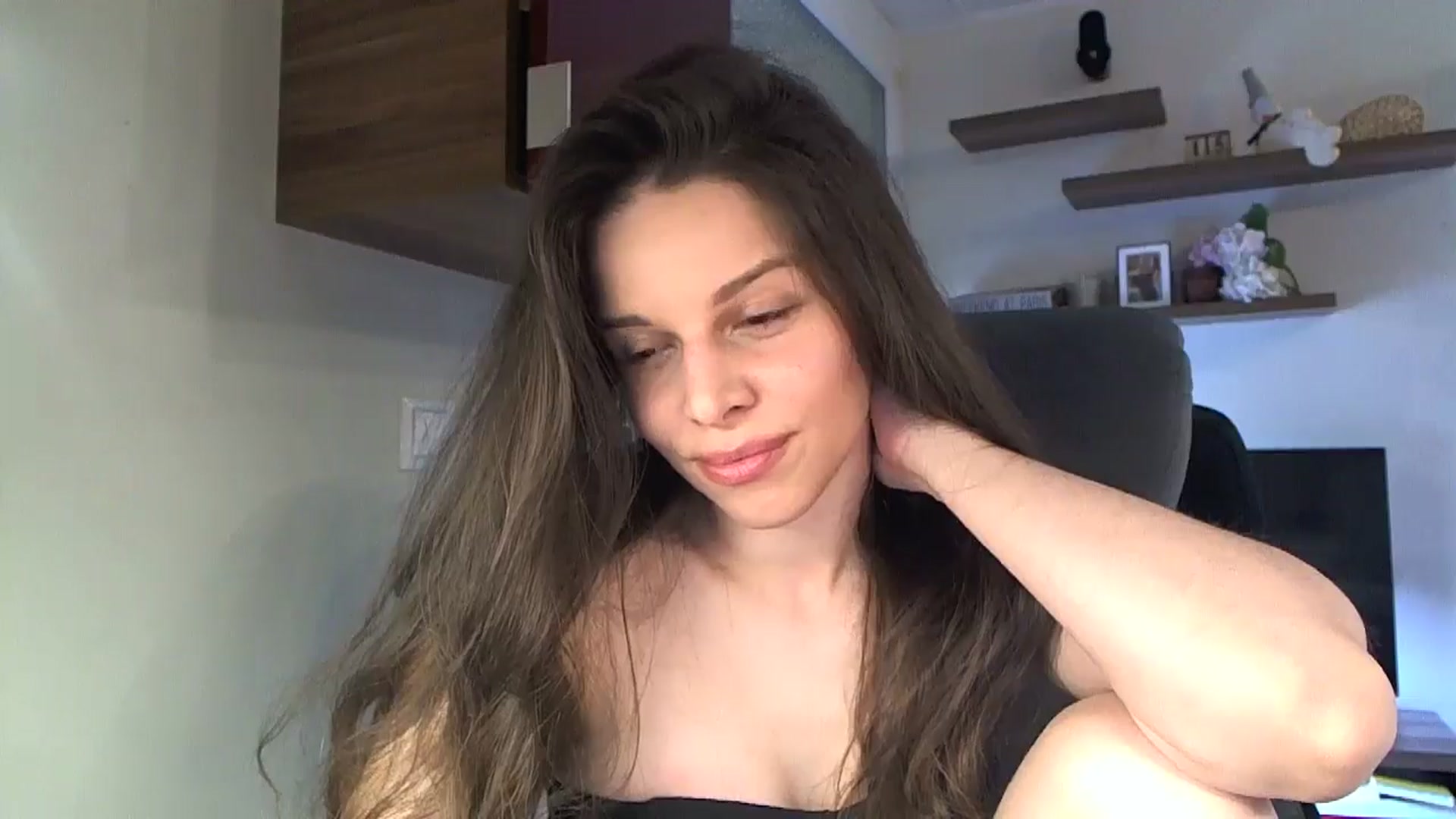 Gallery image thumbnail from Heaven_hot's myfreecams stream on, 05/08/2025, 12:59 image 18 of 20
