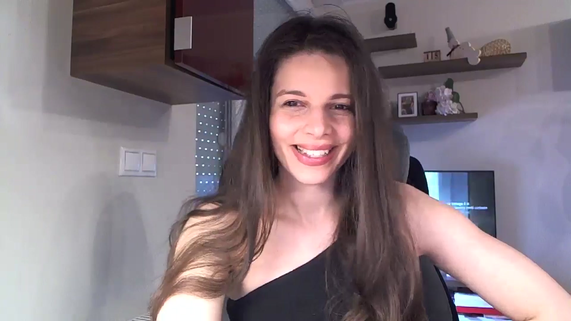 Gallery image thumbnail from Heaven_hot's myfreecams stream on, 05/09/2025, 14:37 image 6 of 20