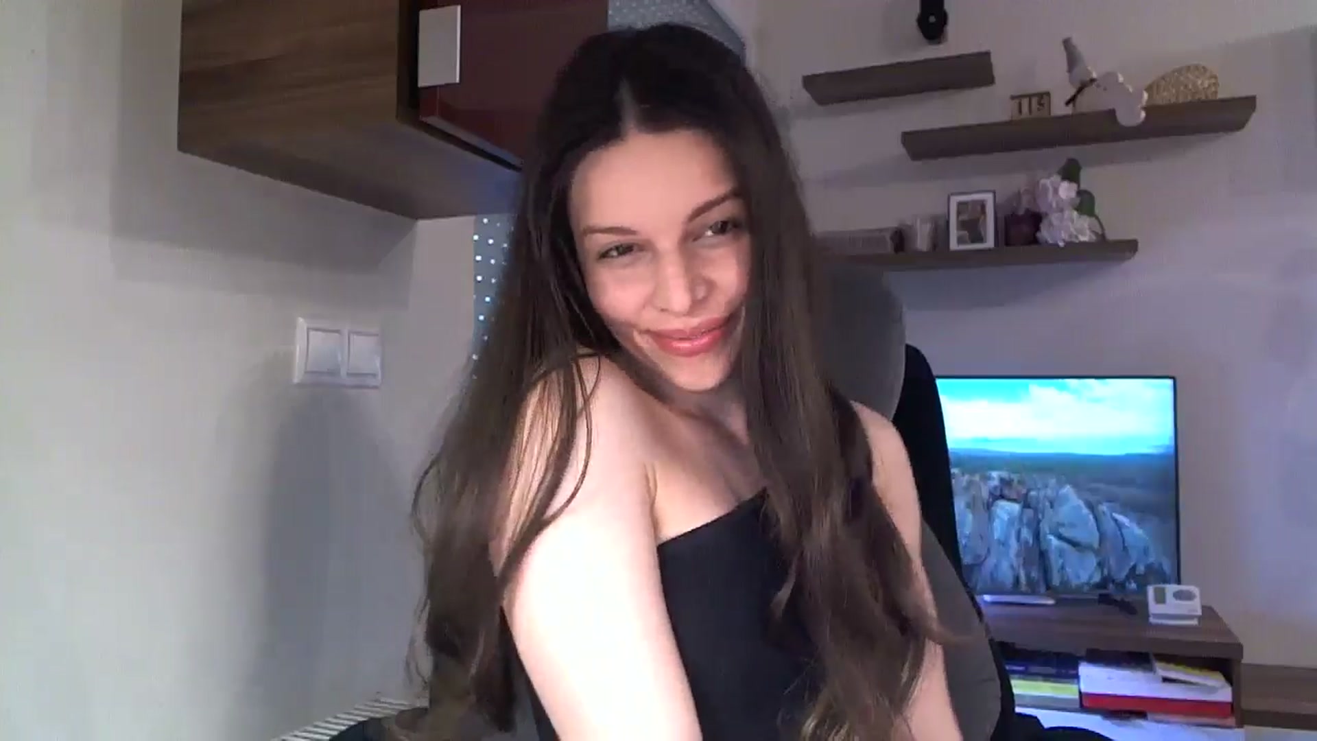 Gallery image thumbnail from Heaven_hot's myfreecams stream on, 05/10/2025, 13:16 image 10 of 20