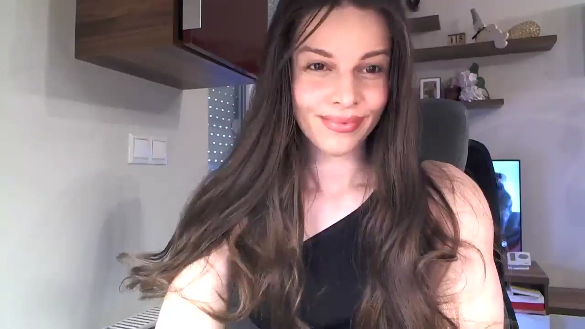 Gallery image thumbnail from Heaven_hot's myfreecams stream on, 05/10/2025, 13:16 image 2 of 20
