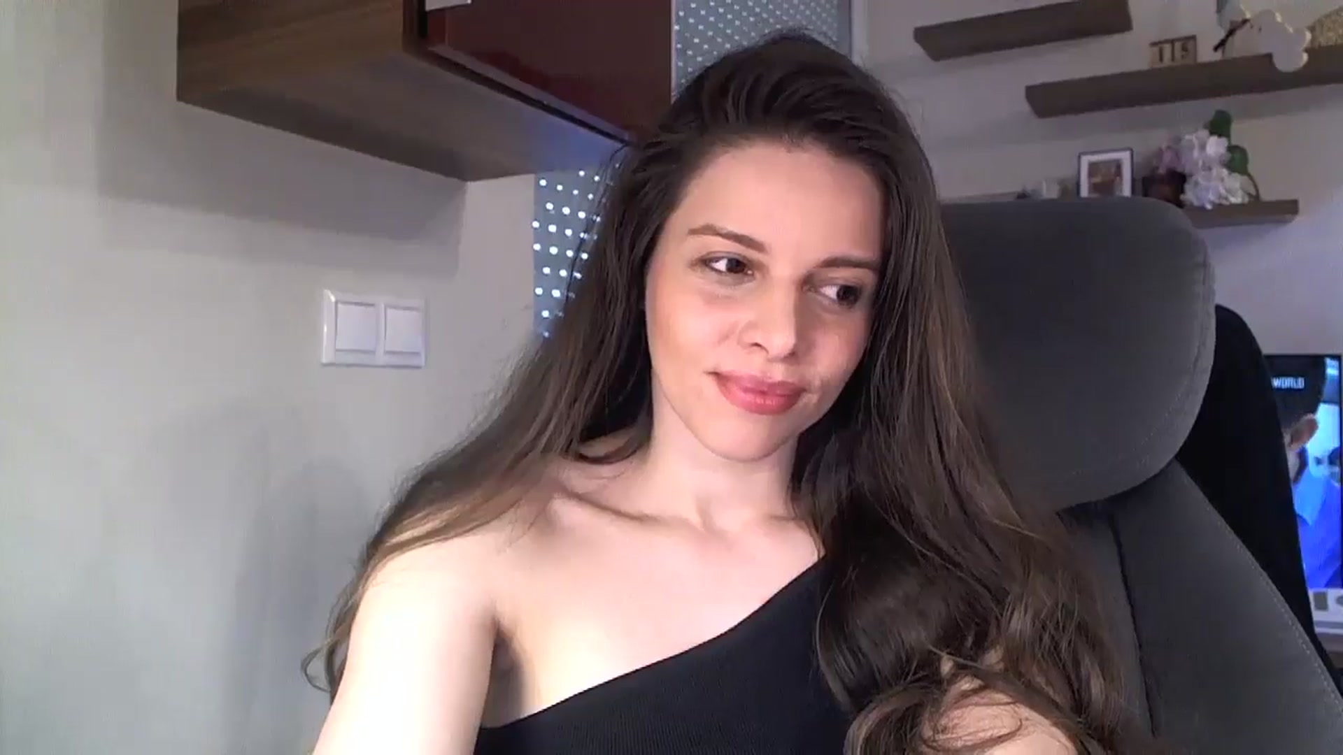 Gallery image thumbnail from Heaven_hot's myfreecams stream on, 05/10/2025, 14:32 image 19 of 20