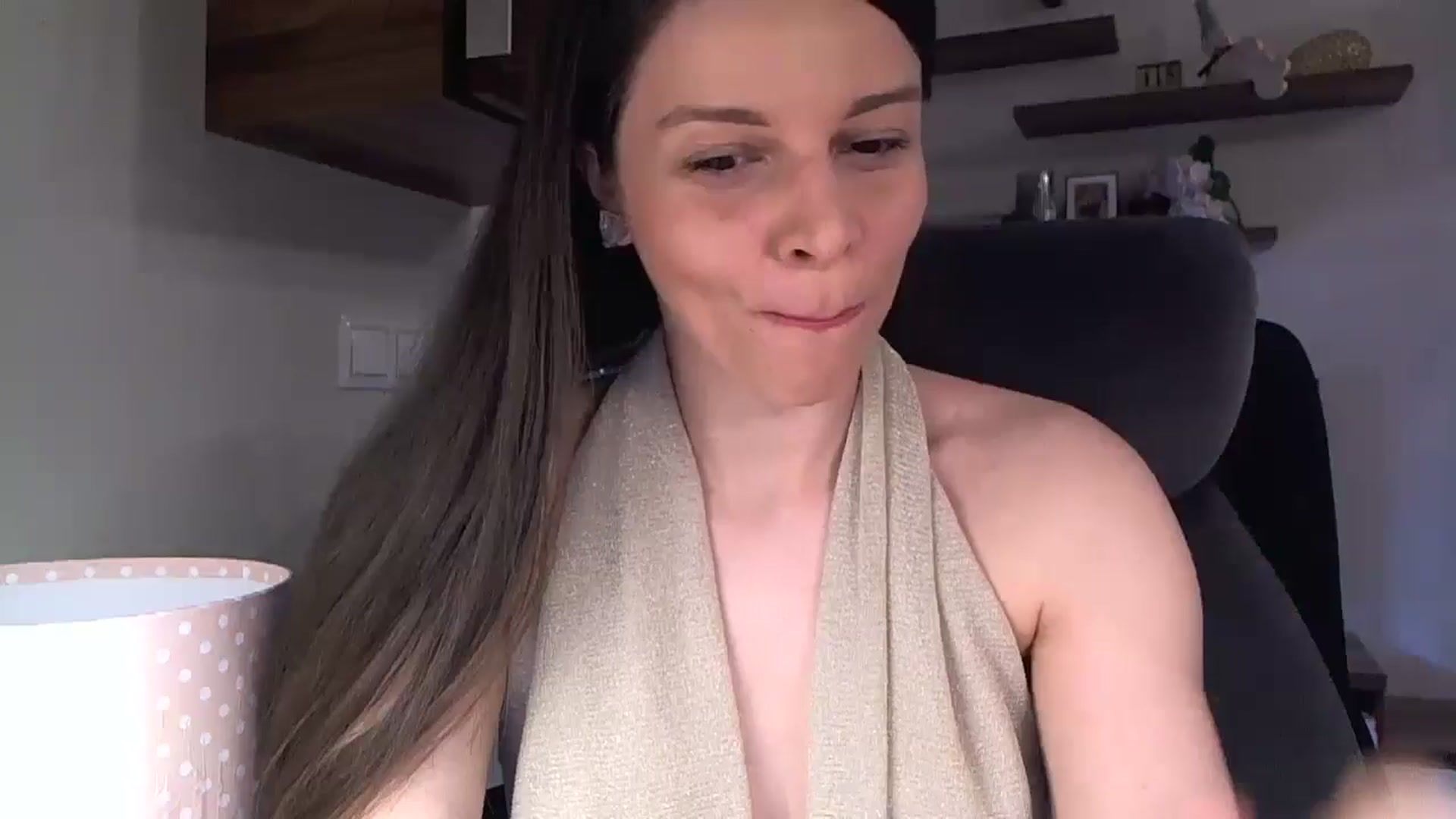 Gallery image thumbnail from Heaven_hot's myfreecams stream on, 05/19/2025, 15:14 image 5 of 20
