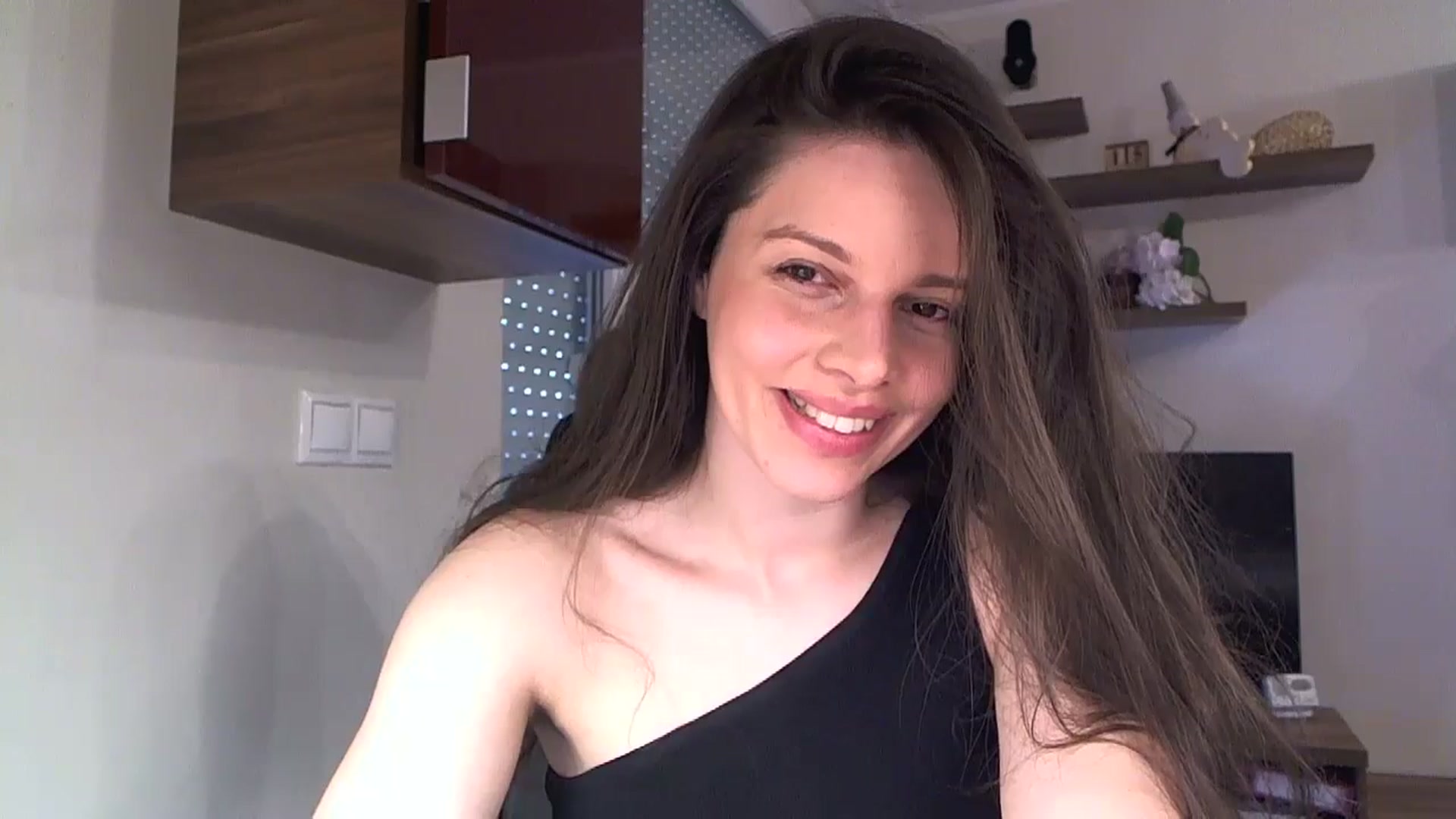 Gallery image thumbnail from Heaven_hot's myfreecams stream on, 05/24/2025, 13:39 image 5 of 20
