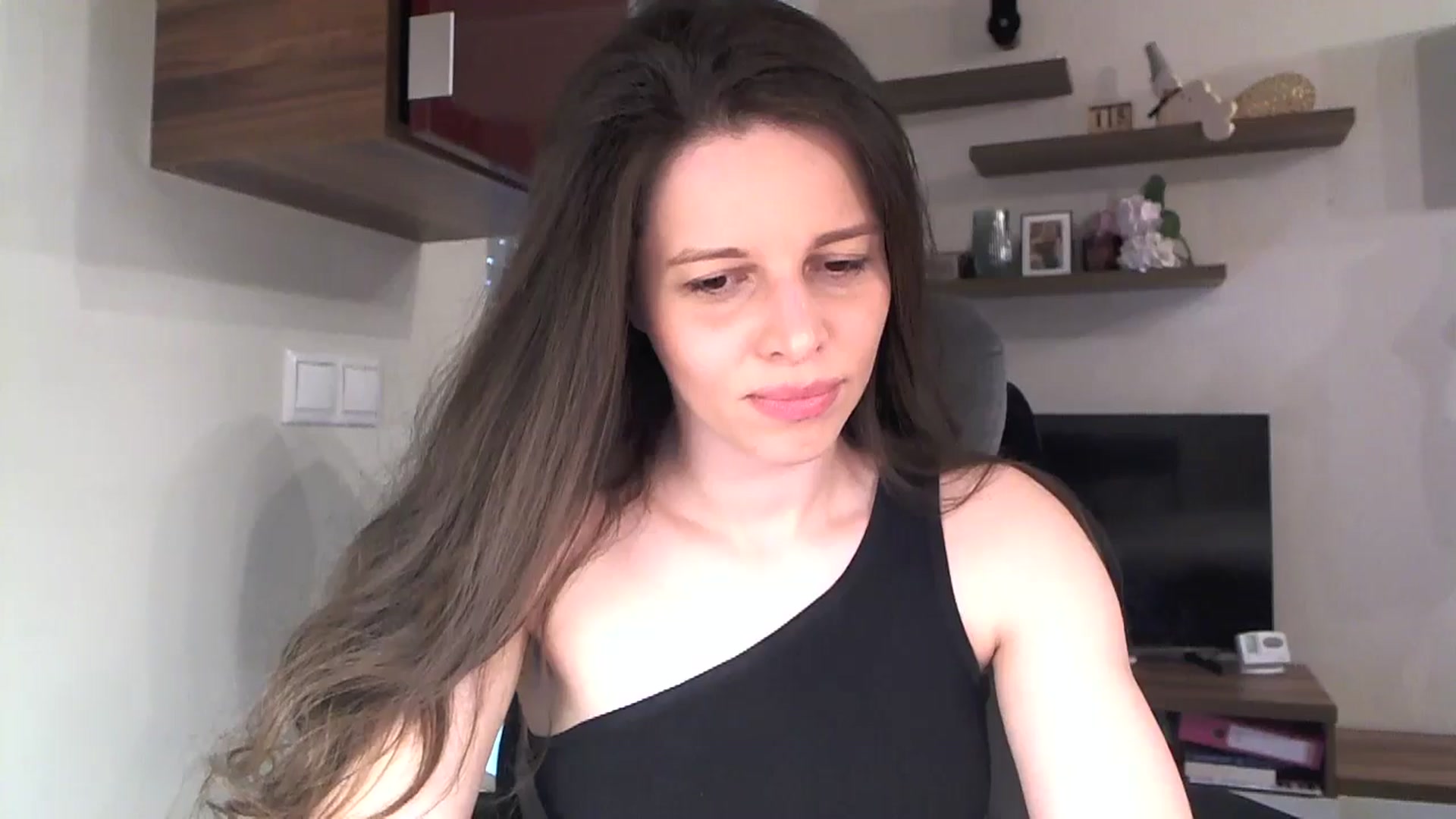 Gallery image thumbnail from Heaven_hot's myfreecams stream on, 05/24/2025, 13:39 image 2 of 20