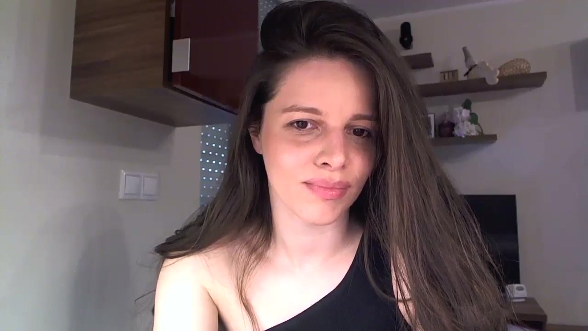 Gallery image thumbnail from Heaven_hot's myfreecams stream on, 05/24/2025, 13:39 image 3 of 20