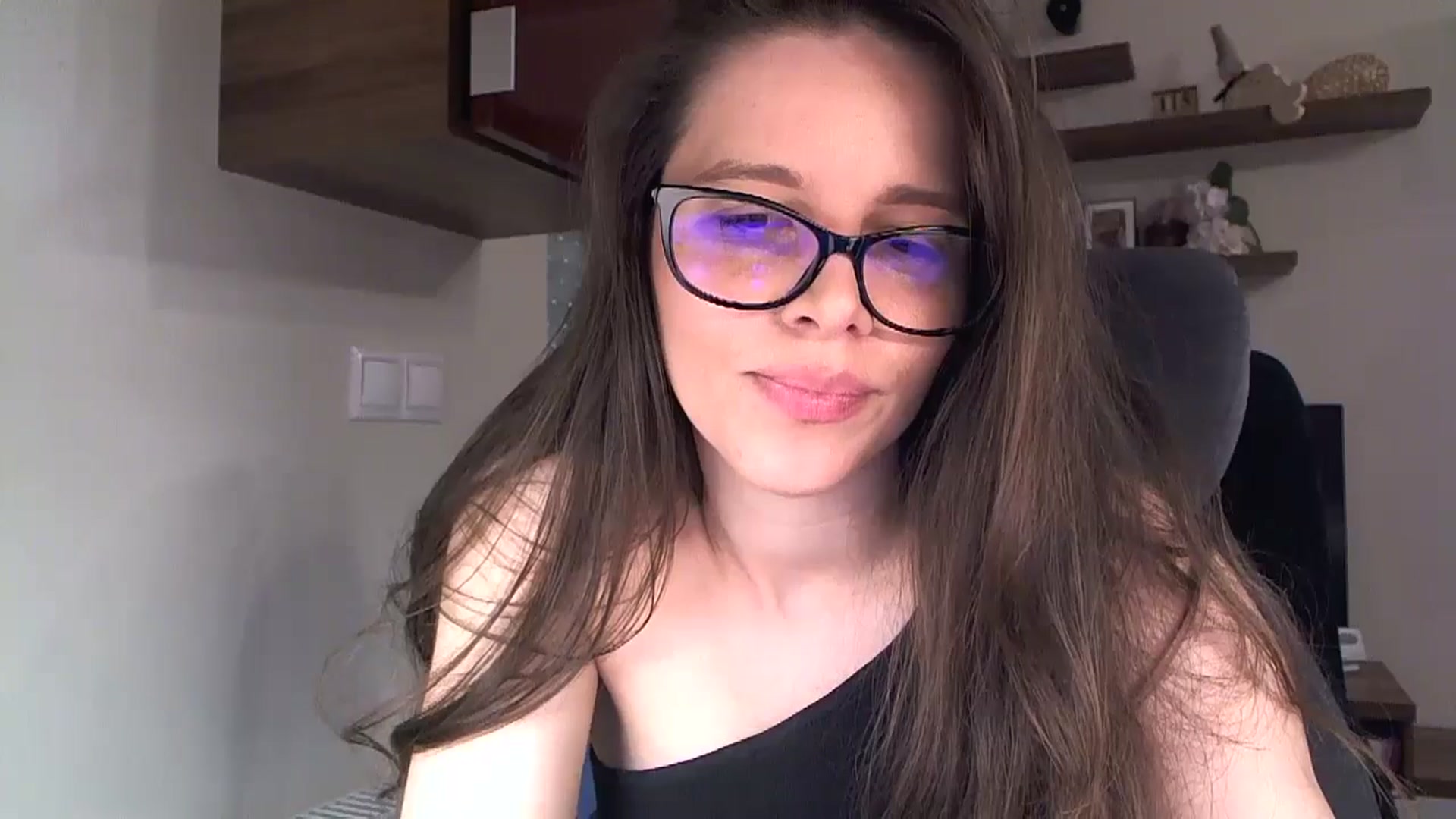 Gallery image thumbnail from Heaven_hot's myfreecams stream on, 05/24/2025, 13:39 image 12 of 20