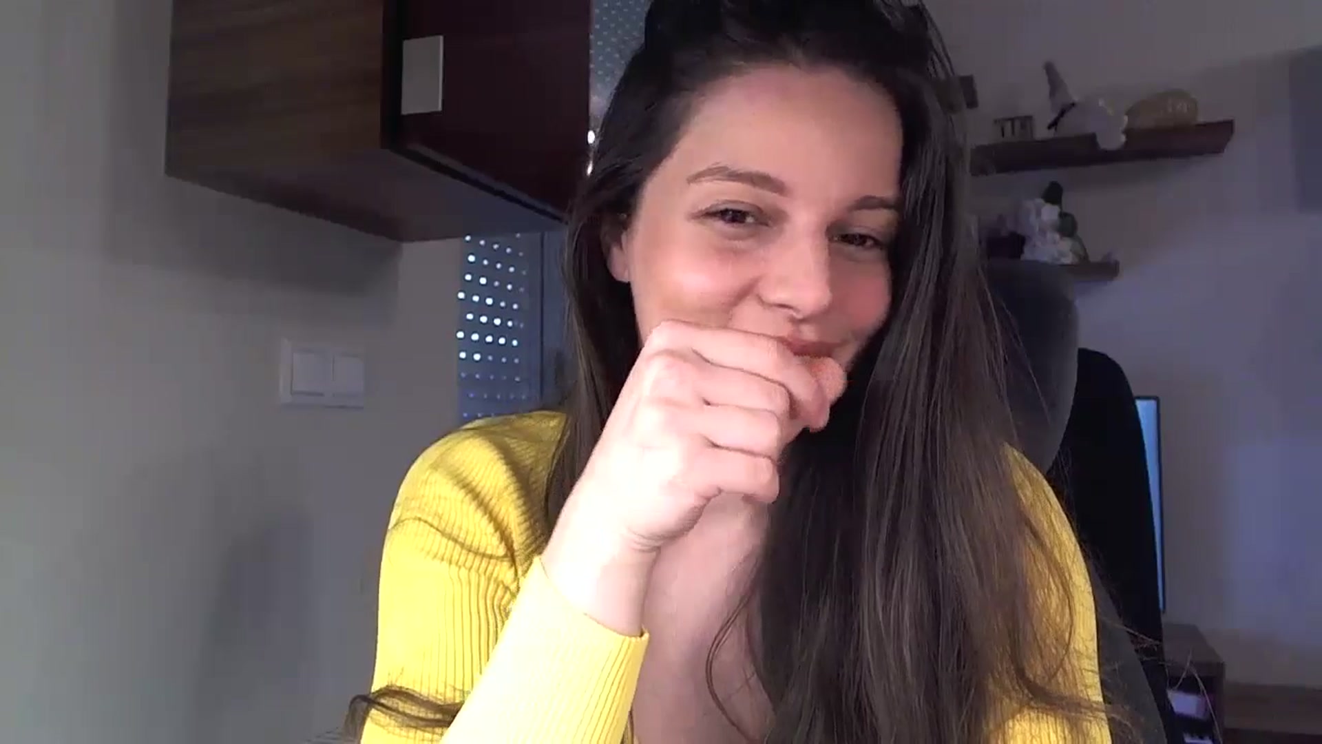 Gallery image thumbnail from Heaven_hot's myfreecams stream on, 05/31/2025, 14:35 image 9 of 20