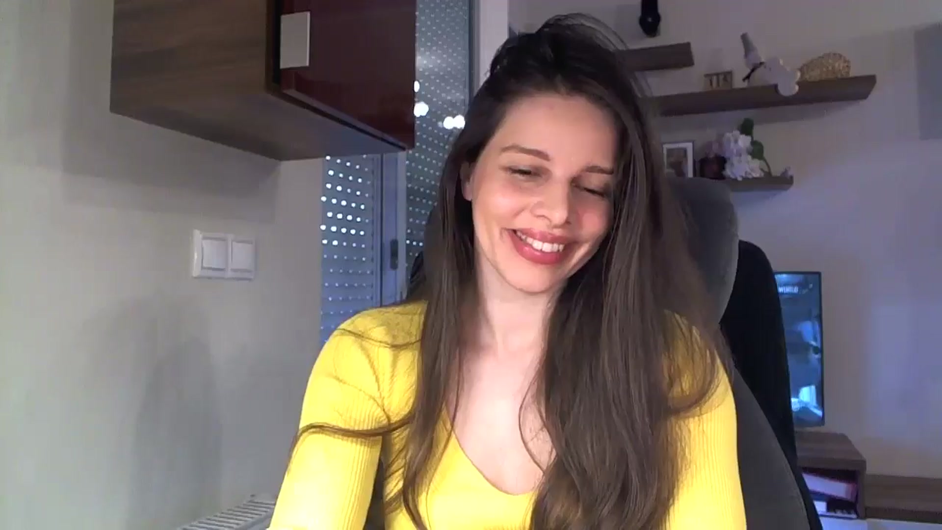 Gallery image thumbnail from Heaven_hot's myfreecams stream on, 05/31/2025, 14:35 image 8 of 20