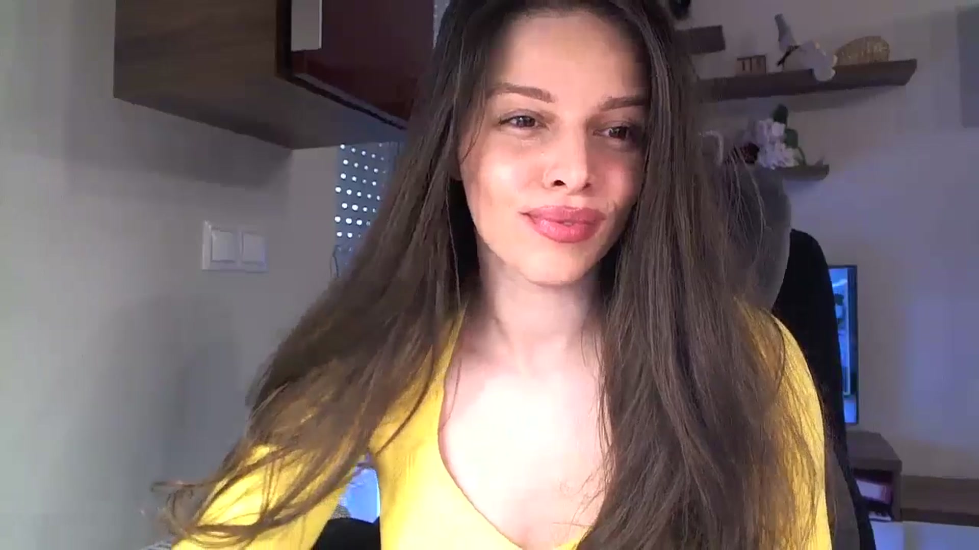 Gallery image thumbnail from Heaven_hot's myfreecams stream on, 05/31/2025, 14:35 image 4 of 20