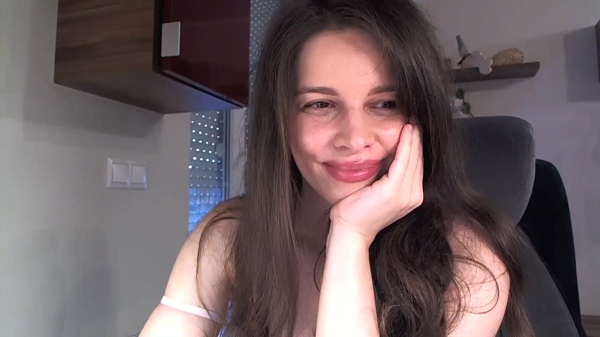 Gallery image thumbnail from Heaven_hot's myfreecams stream on, 06/07/2025, 13:40 image 1 of 20