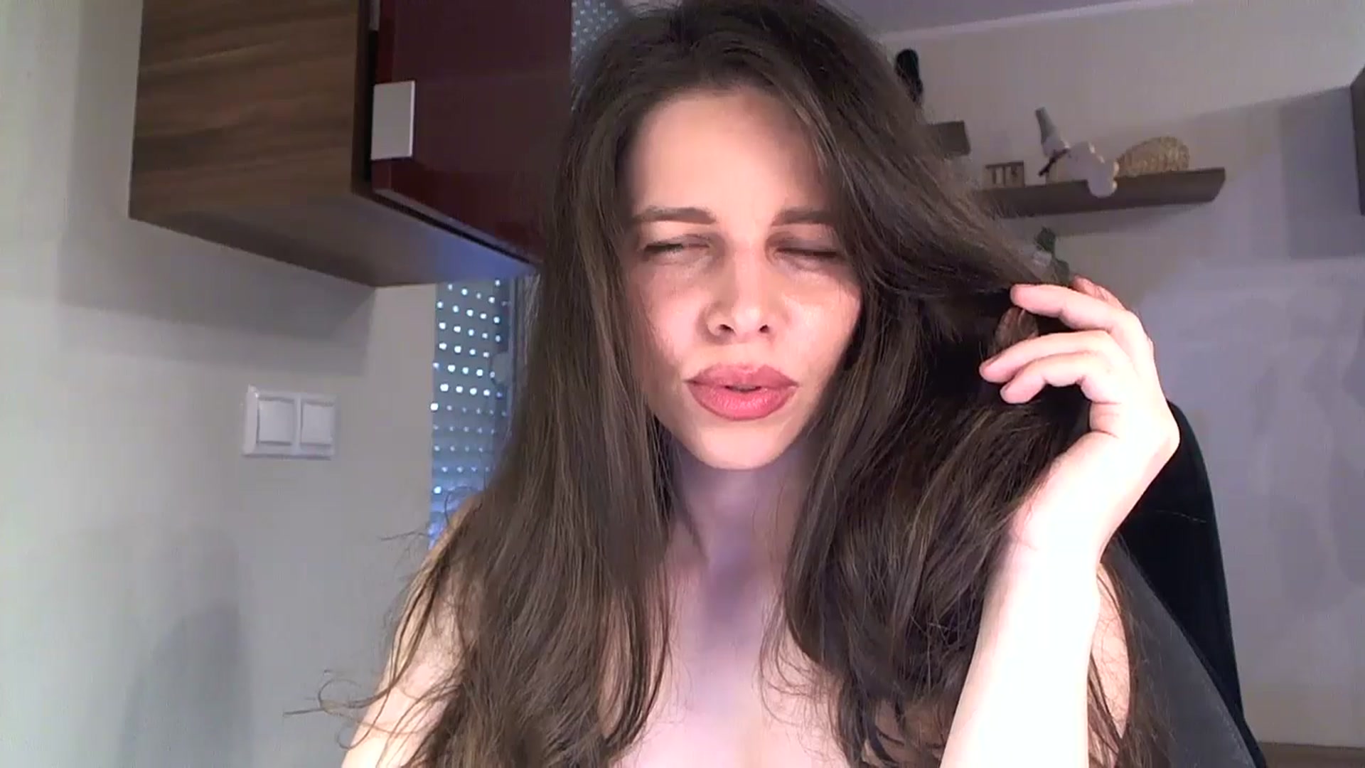 Gallery image thumbnail from Heaven_hot's myfreecams stream on, 06/07/2025, 13:40 image 6 of 20