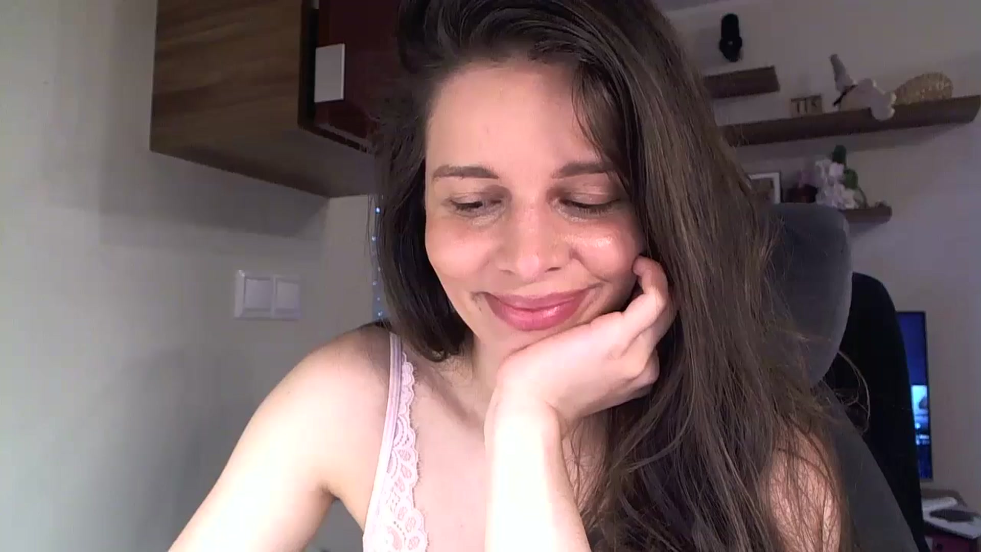 Gallery image thumbnail from Heaven_hot's myfreecams stream on, 06/08/2025, 13:07 image 17 of 20