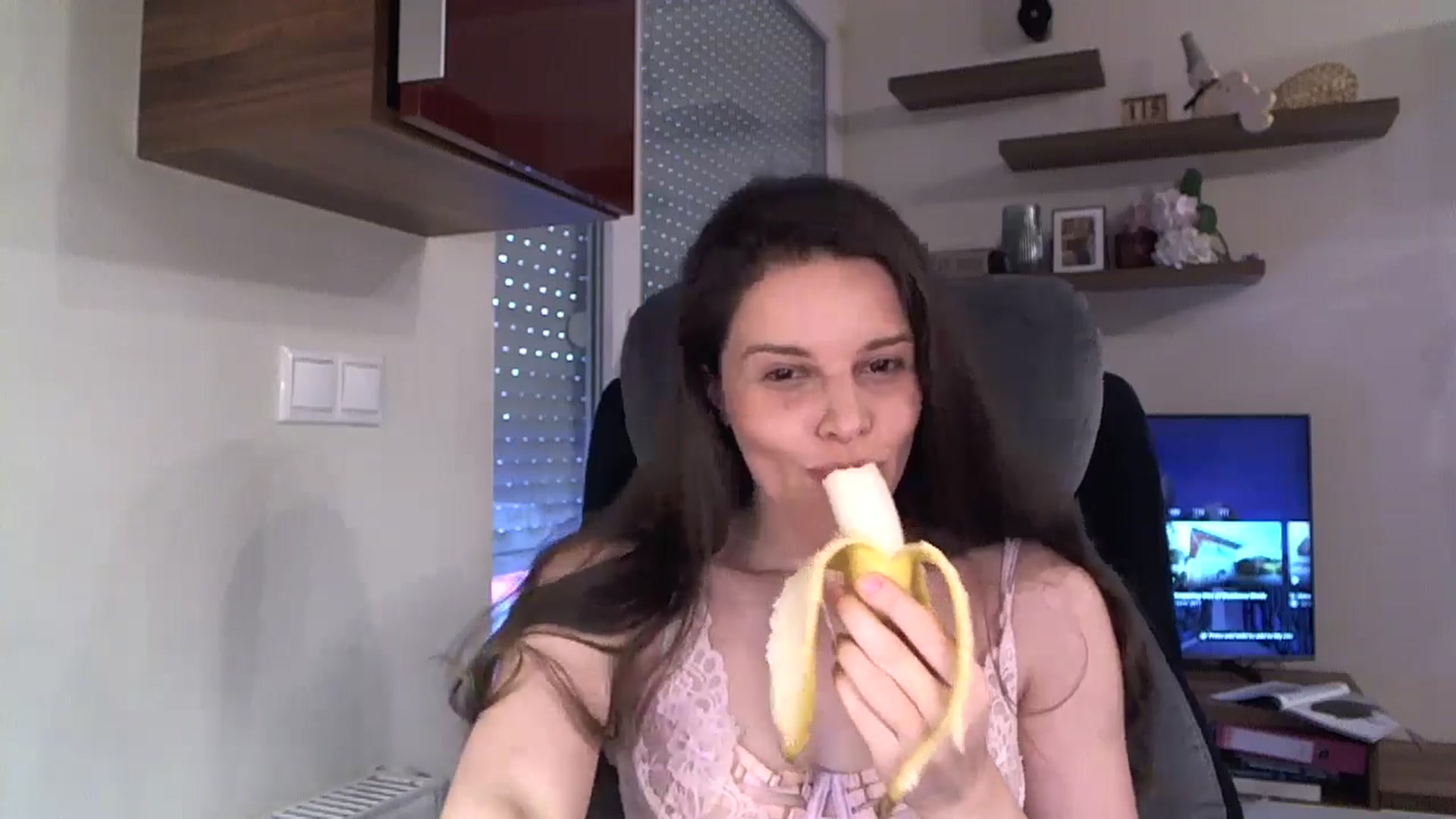 Gallery image thumbnail from Heaven_hot's myfreecams stream on, 06/08/2025, 13:07 image 8 of 20