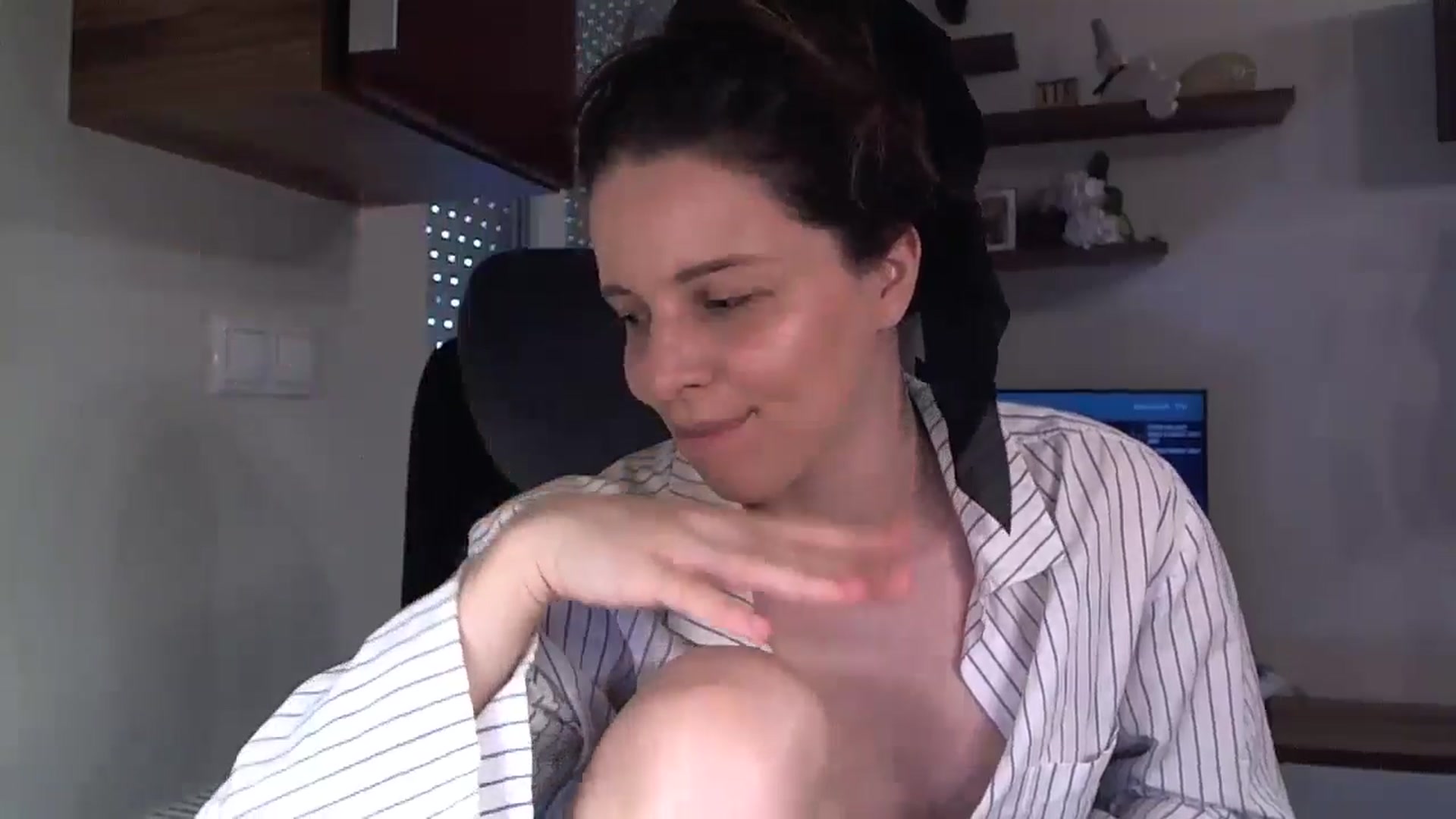 Gallery image thumbnail from Heaven_hot's myfreecams stream on, 06/08/2025, 14:41 image 16 of 20