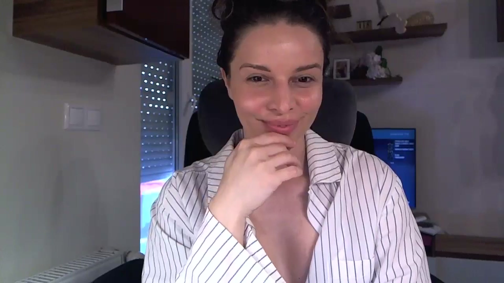 Gallery image thumbnail from Heaven_hot's myfreecams stream on, 06/08/2025, 14:41 image 9 of 20
