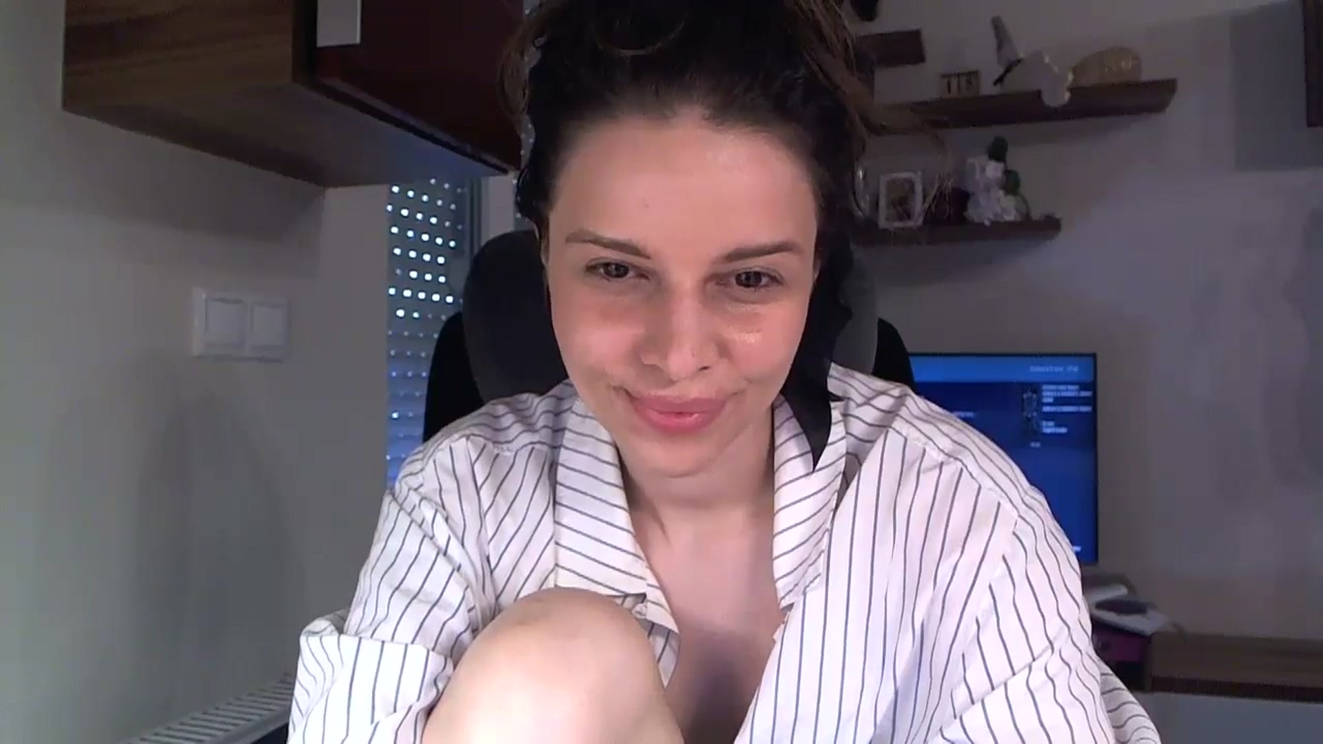 Gallery image thumbnail from Heaven_hot's myfreecams stream on, 06/08/2025, 14:41 image 17 of 20