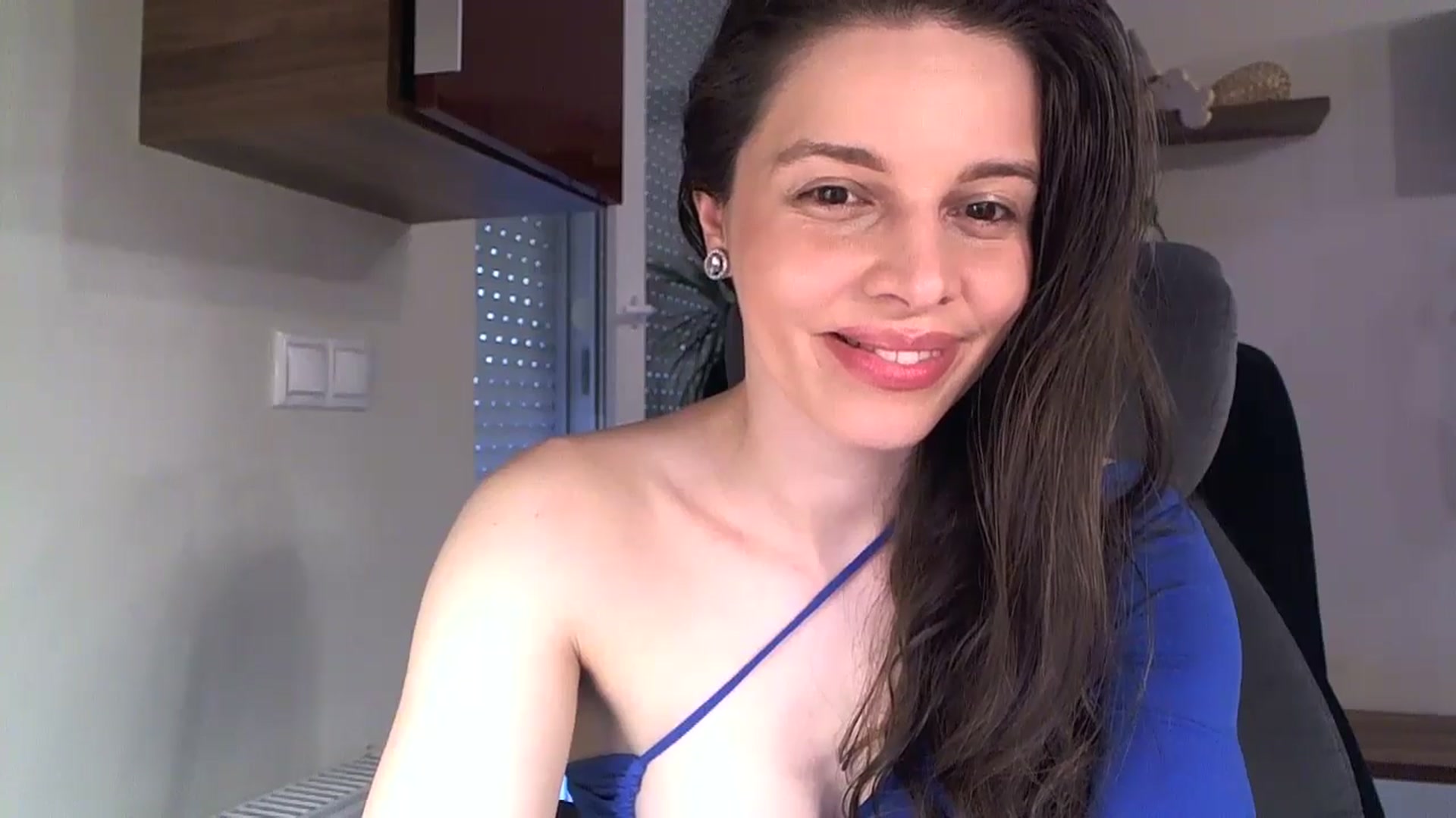 Gallery image thumbnail from Heaven_hot's myfreecams stream on, 06/14/2025, 12:22 image 20 of 20