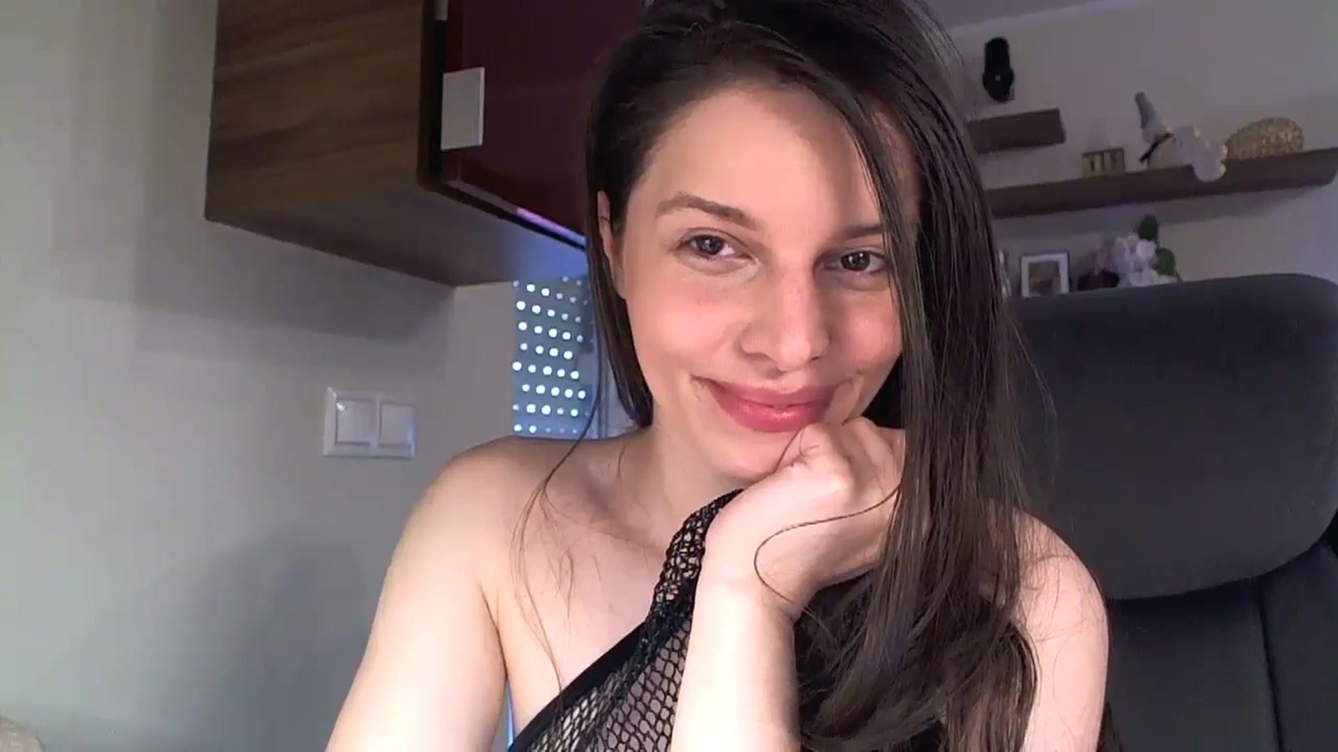 Gallery image thumbnail from Heaven_hot's myfreecams stream on, 06/14/2025, 14:44 image 13 of 20