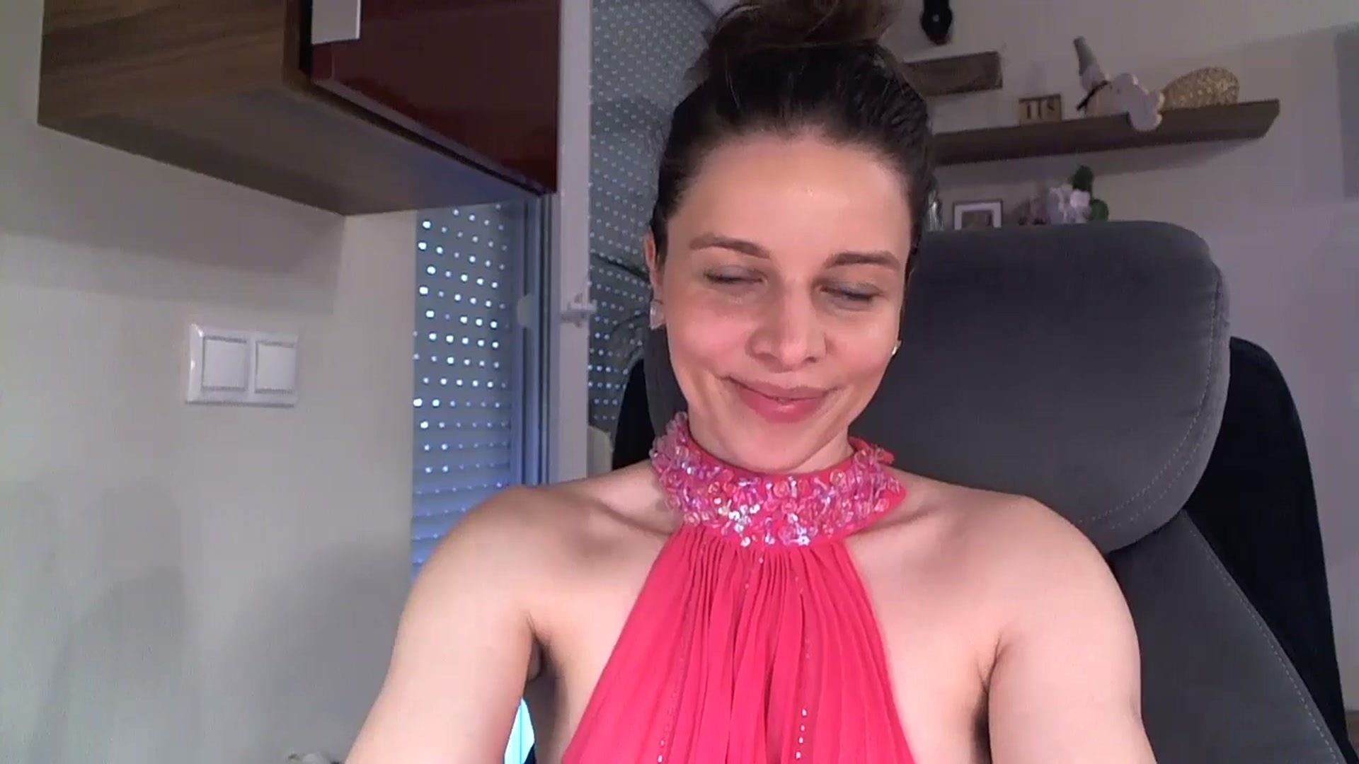 Gallery image thumbnail from Heaven_hot's myfreecams stream on, 06/15/2025, 12:58 image 15 of 20