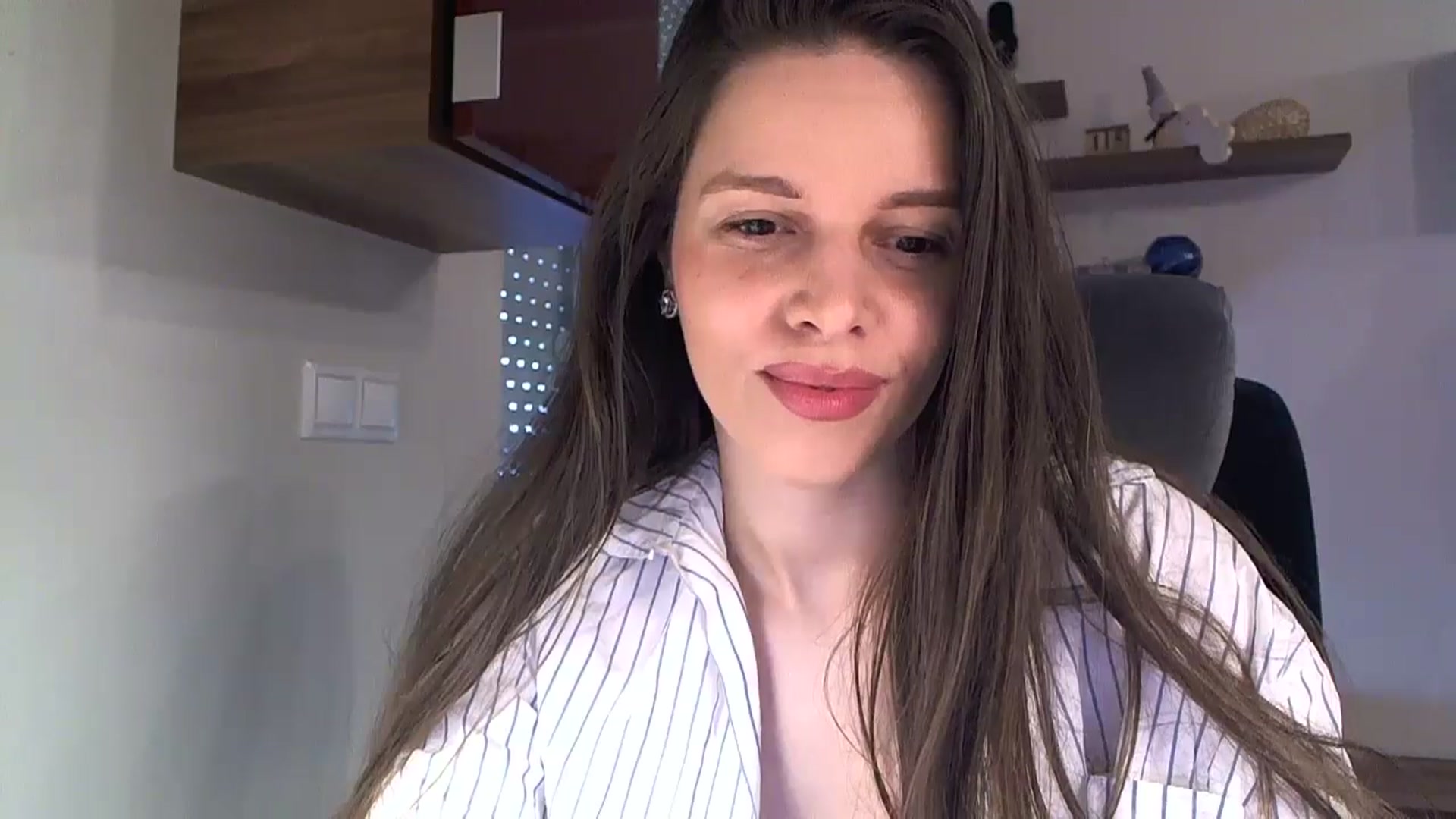 Gallery image thumbnail from Heaven_hot's myfreecams stream on, 07/05/2025, 14:52 image 2 of 20