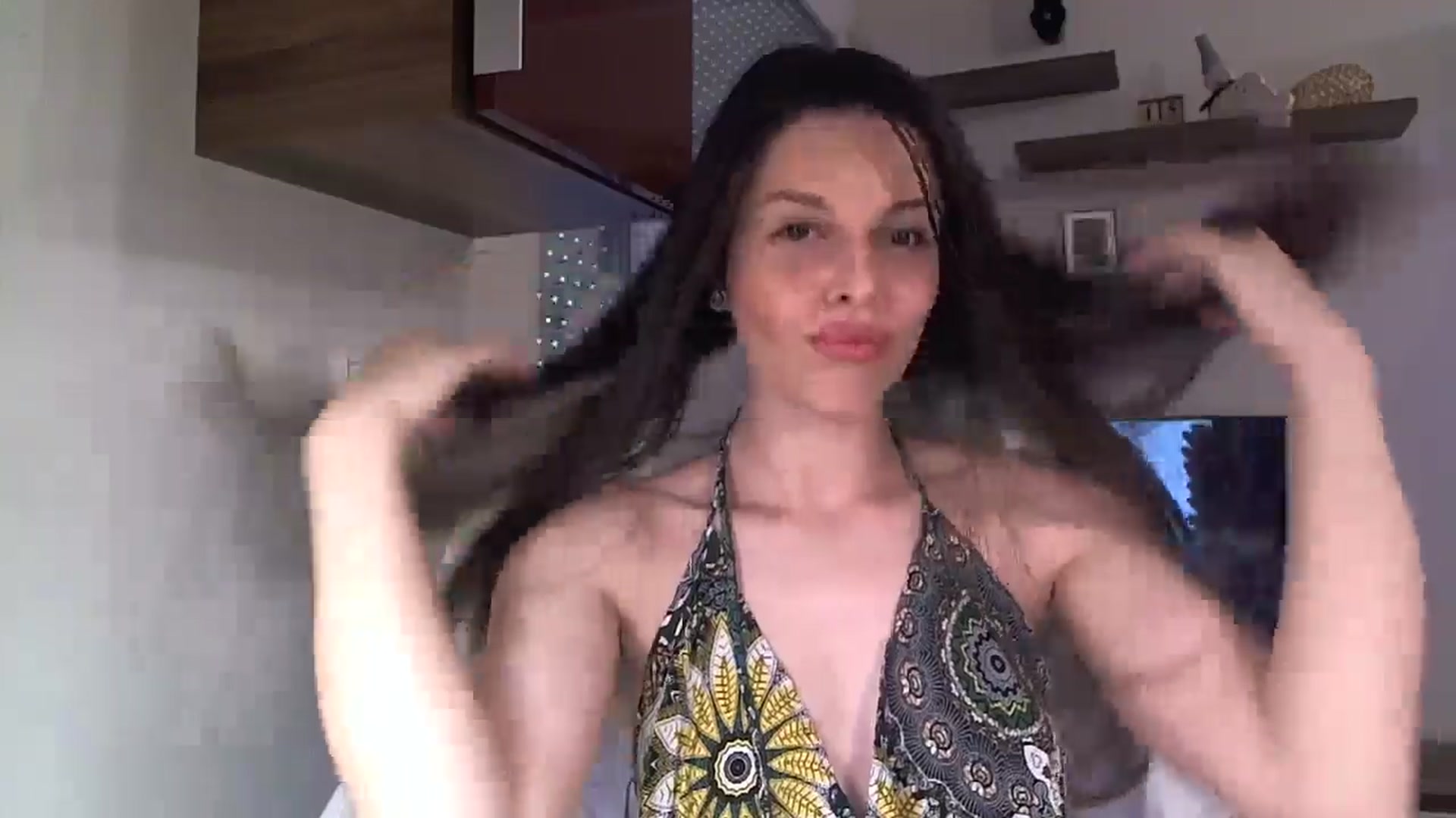 Gallery image thumbnail from Heaven_hot's myfreecams stream on, 07/06/2025, 13:15 image 2 of 20