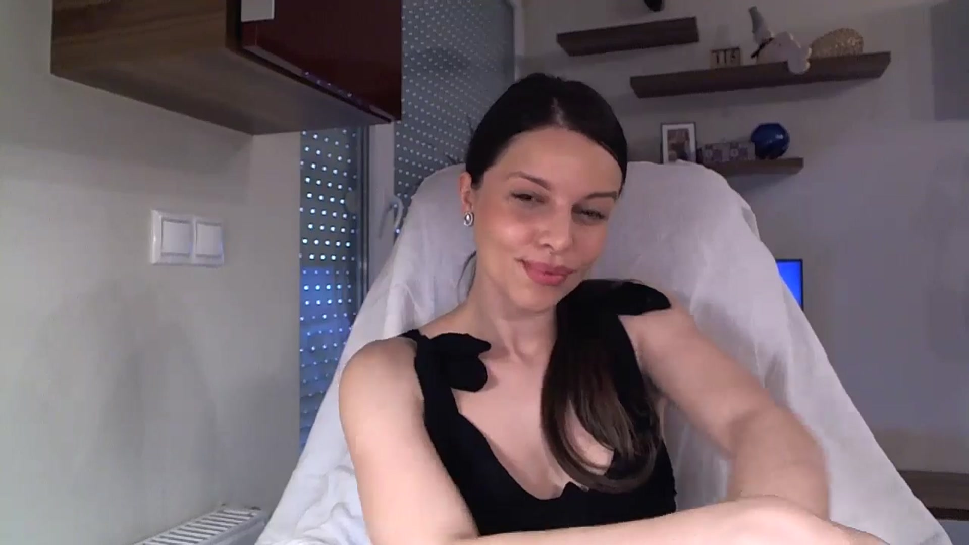 Gallery image thumbnail from Heaven_hot's myfreecams stream on, 07/12/2025, 12:26 image 11 of 20