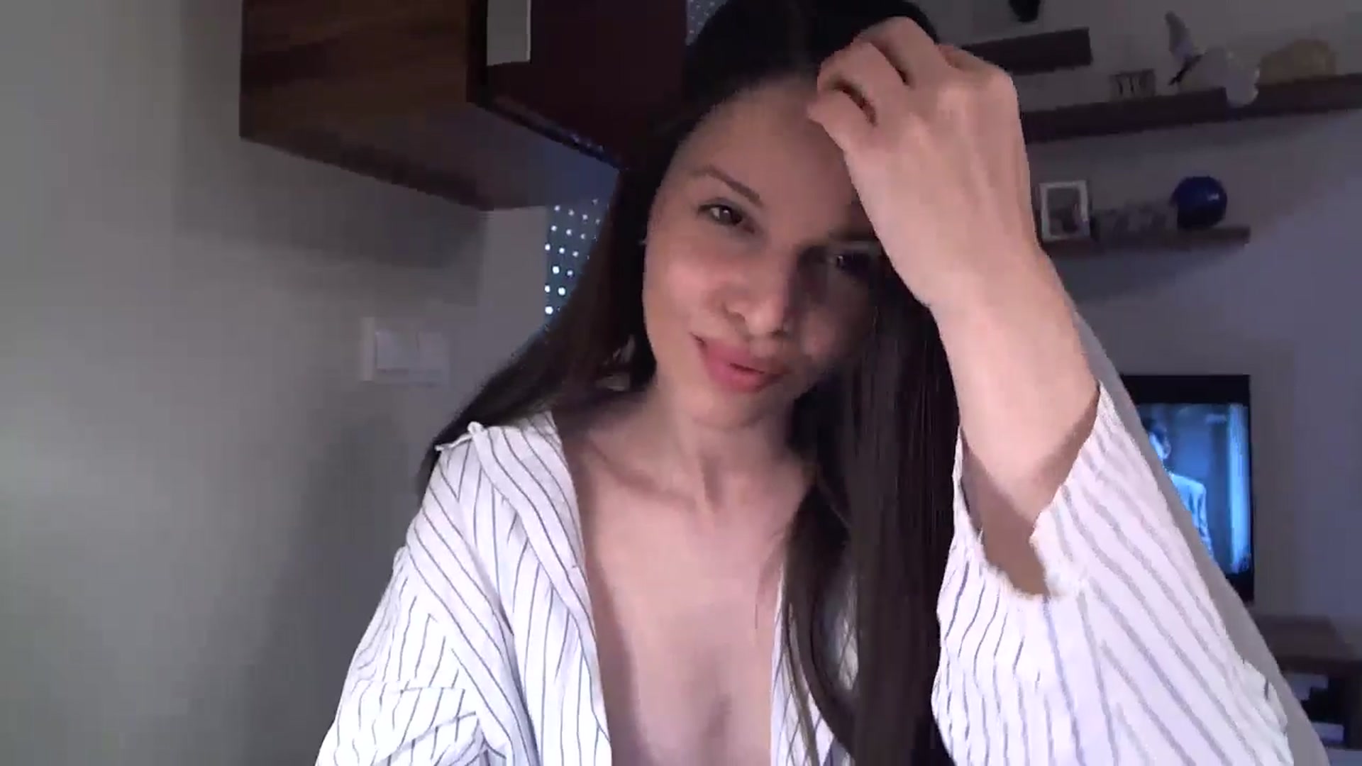 Gallery image thumbnail from Heaven_hot's myfreecams stream on, 07/20/2025, 15:18 image 6 of 20