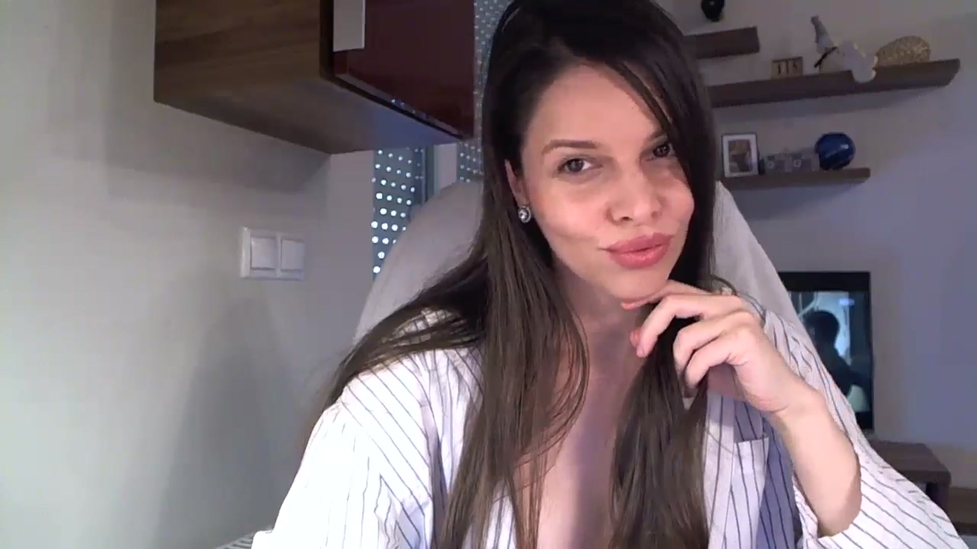 Gallery image thumbnail from Heaven_hot's myfreecams stream on, 07/20/2025, 15:18 image 7 of 20
