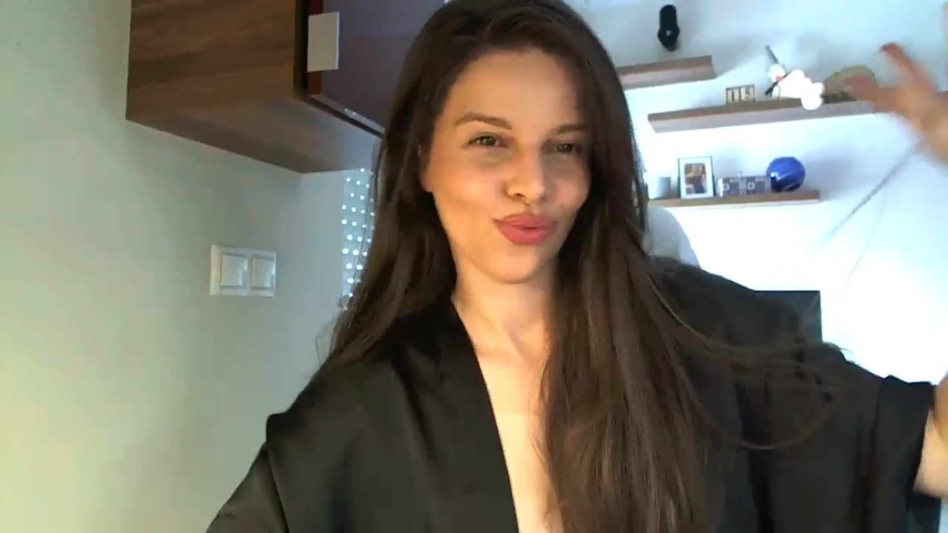 Gallery image thumbnail from Heaven_hot's myfreecams stream on, 07/22/2025, 14:19 image 8 of 20