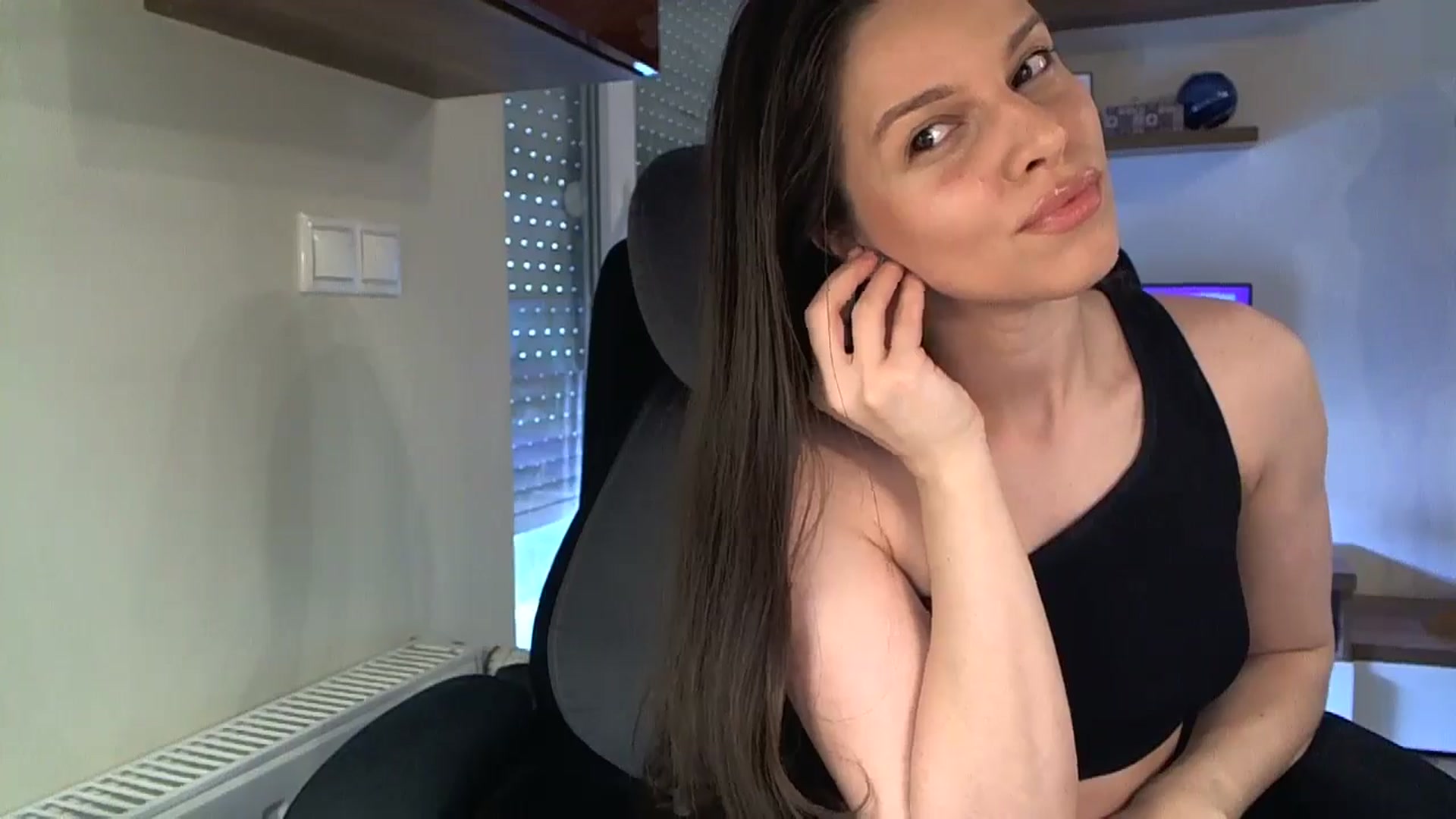 Gallery image thumbnail from Heaven_hot's myfreecams stream on, 07/24/2025, 14:28 image 10 of 20