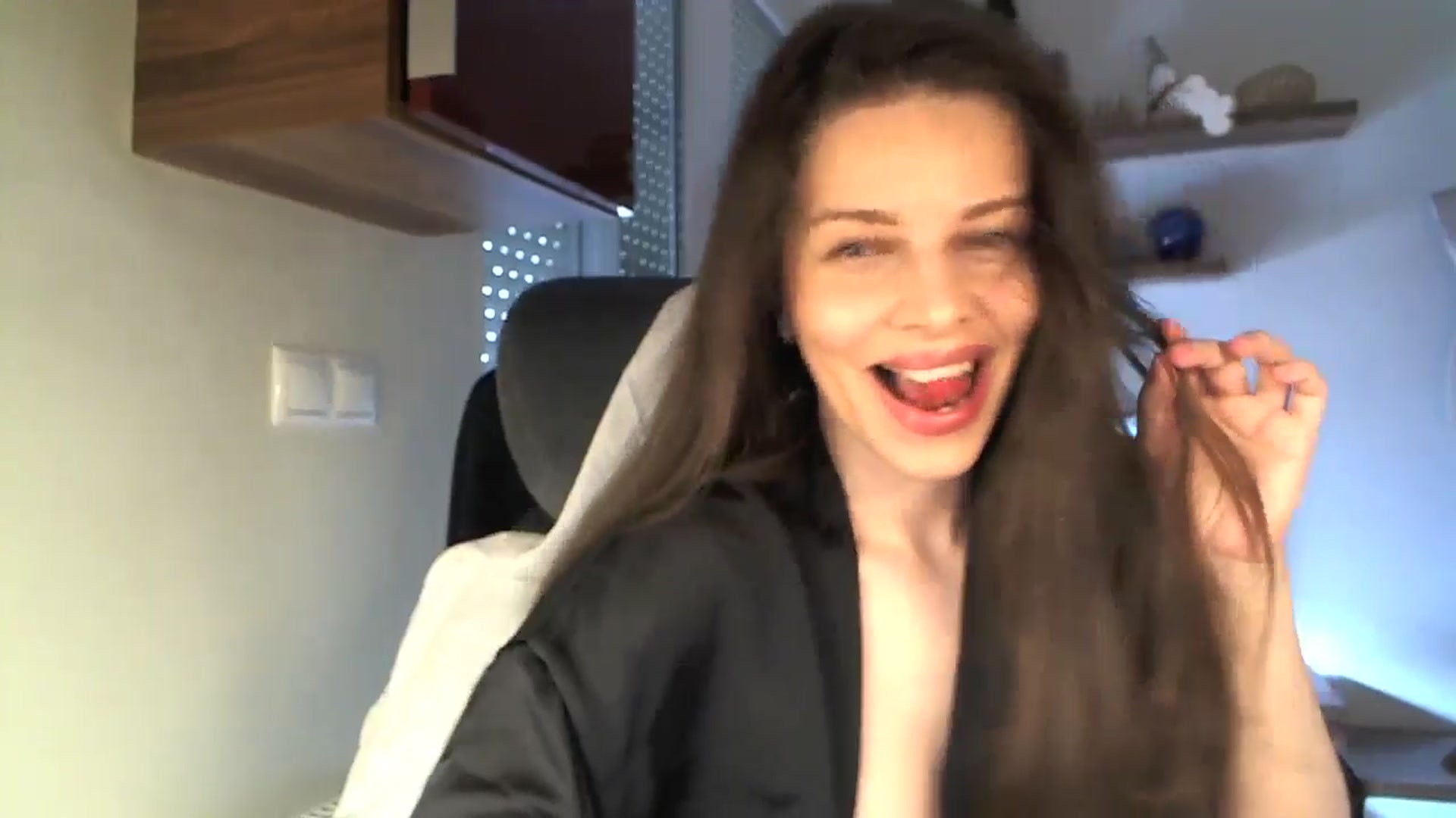 Gallery image thumbnail from Heaven_hot's myfreecams stream on, 07/27/2025, 15:46 image 2 of 20