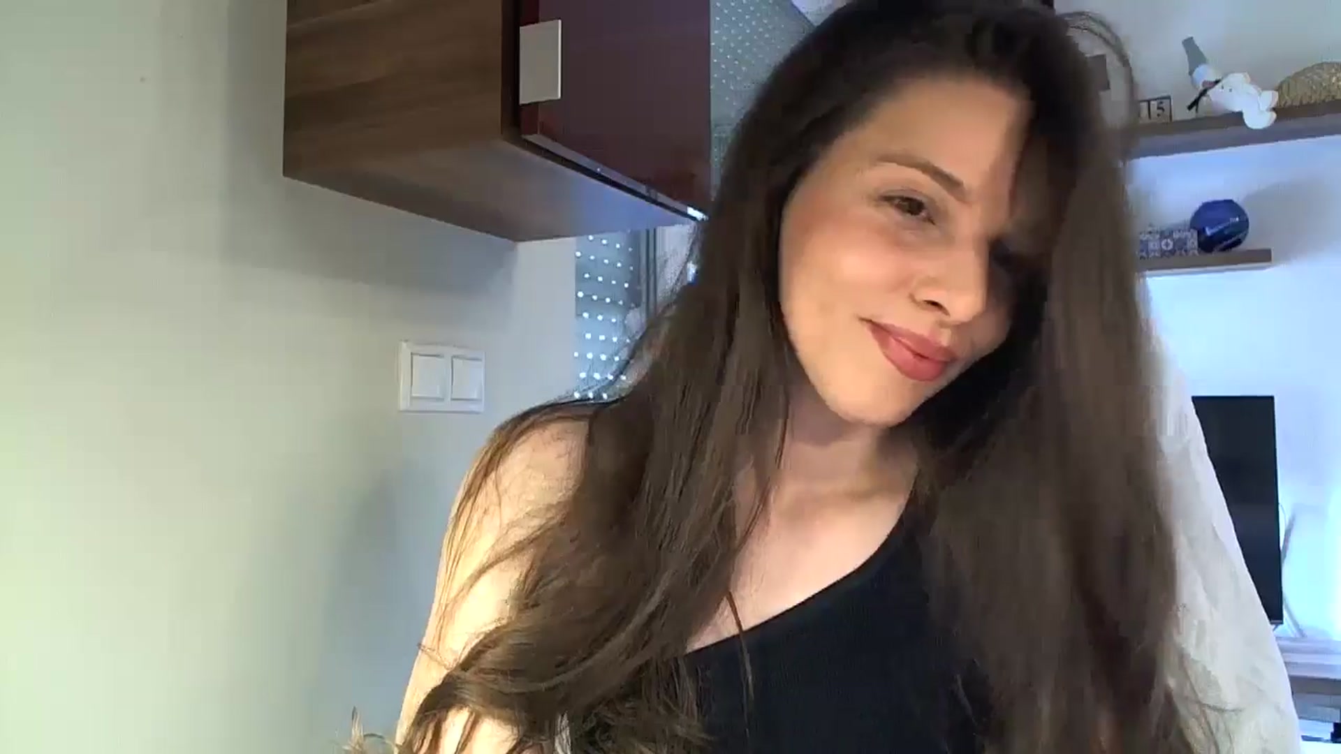 Gallery image thumbnail from Heaven_hot's myfreecams stream on, 08/06/2025, 14:21 image 10 of 20