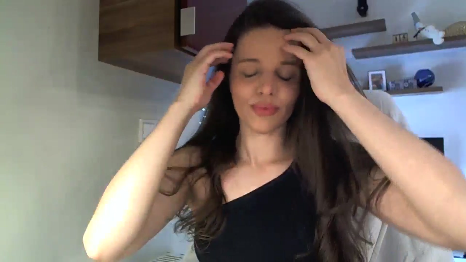 Gallery image thumbnail from Heaven_hot's myfreecams stream on, 08/06/2025, 14:21 image 11 of 20