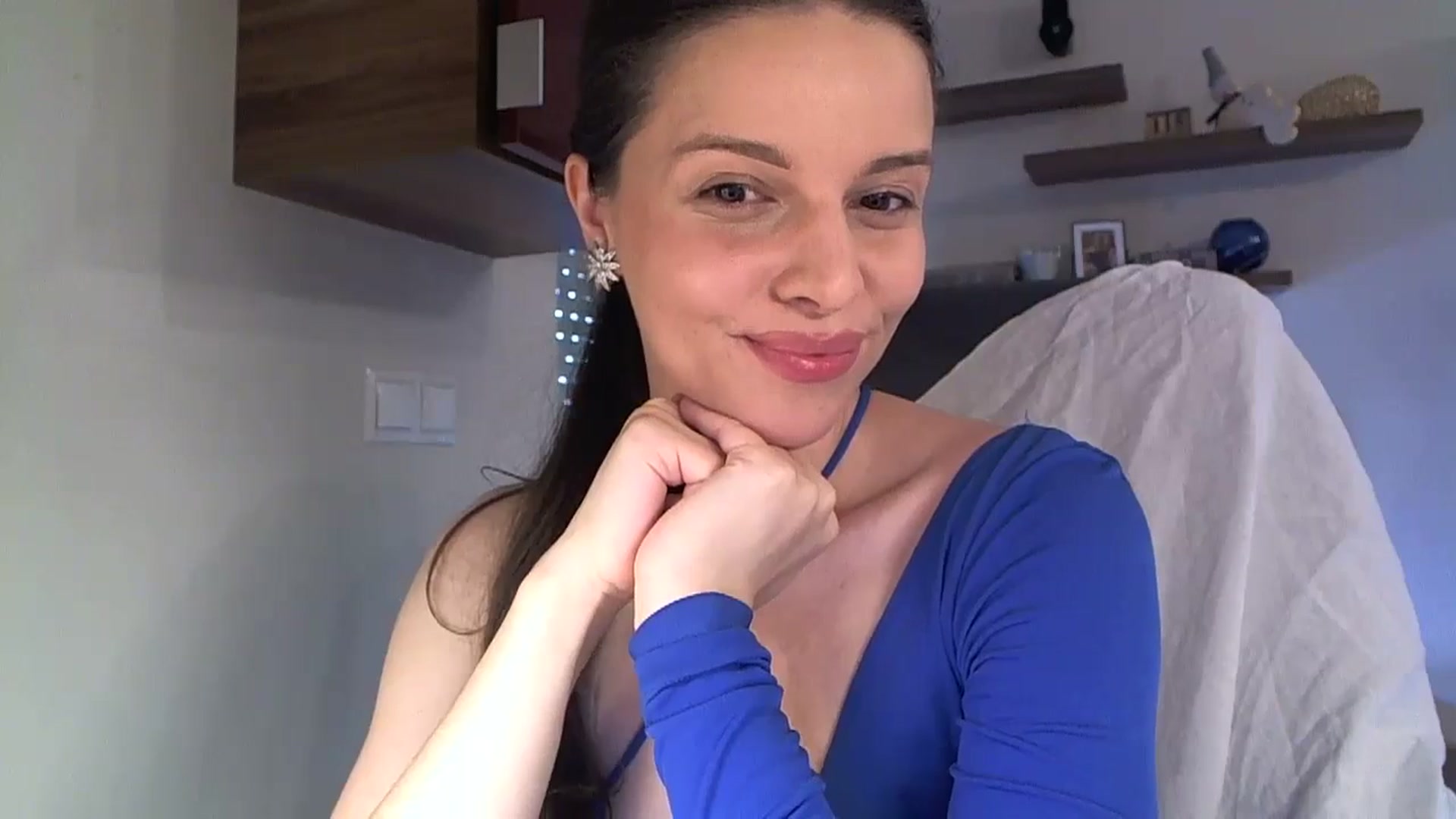 Gallery image thumbnail from Heaven_hot's myfreecams stream on, 08/17/2025, 15:37 image 8 of 20