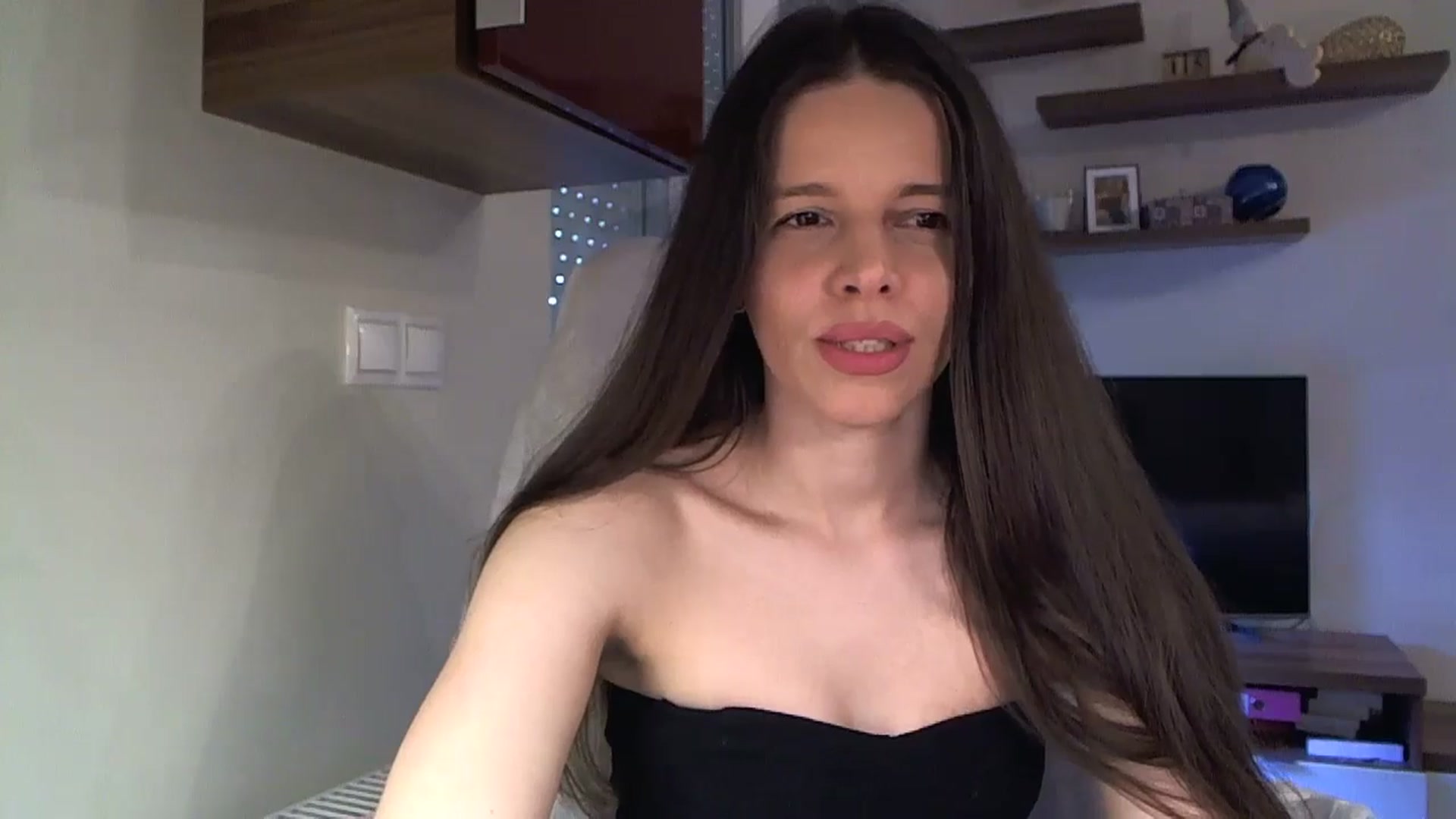 Gallery image thumbnail from Heaven_hot's myfreecams stream on, 08/27/2025, 14:26 image 9 of 20