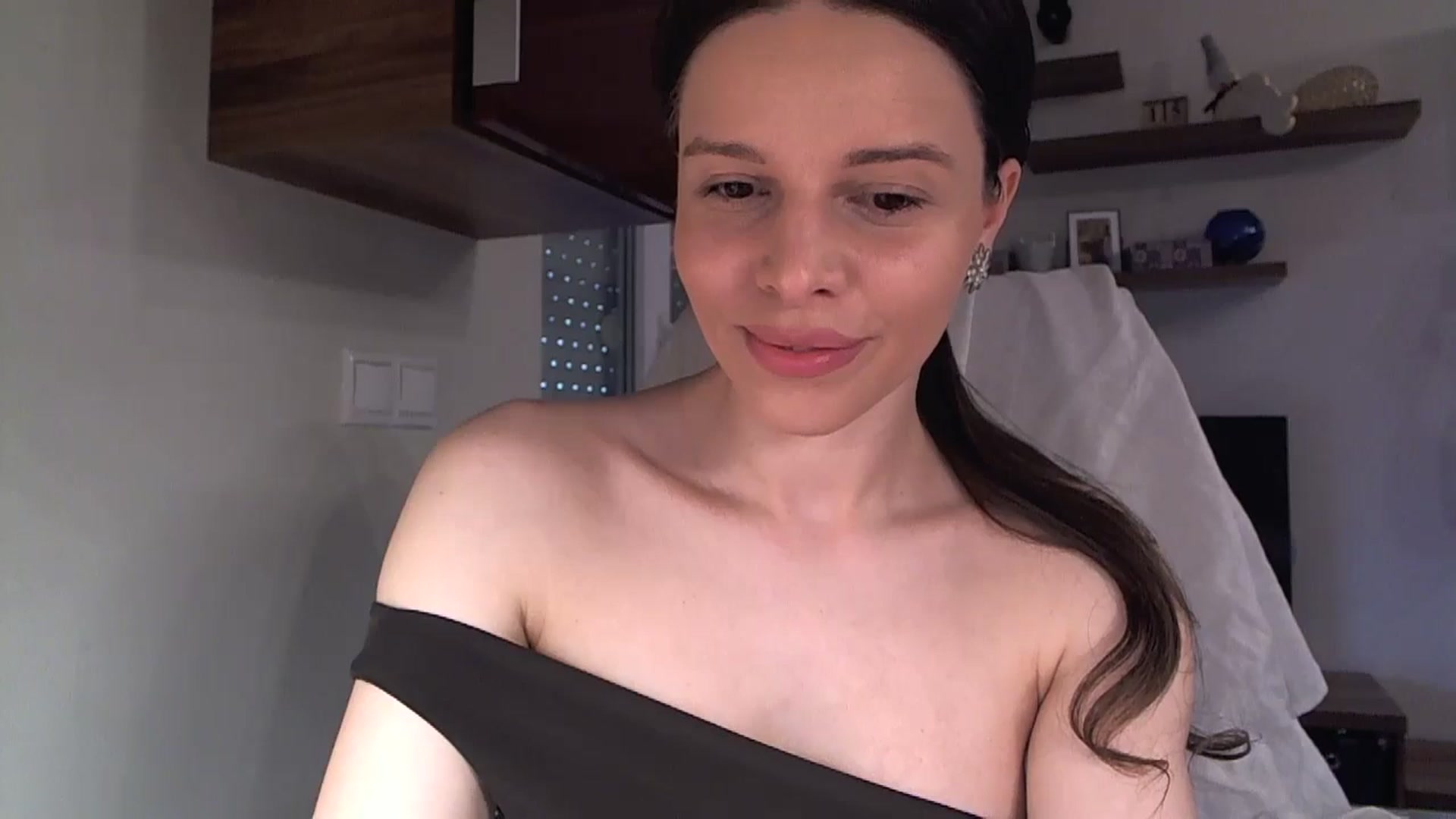 Gallery image thumbnail from Heaven_hot's myfreecams stream on, 08/30/2025, 12:24 image 10 of 20