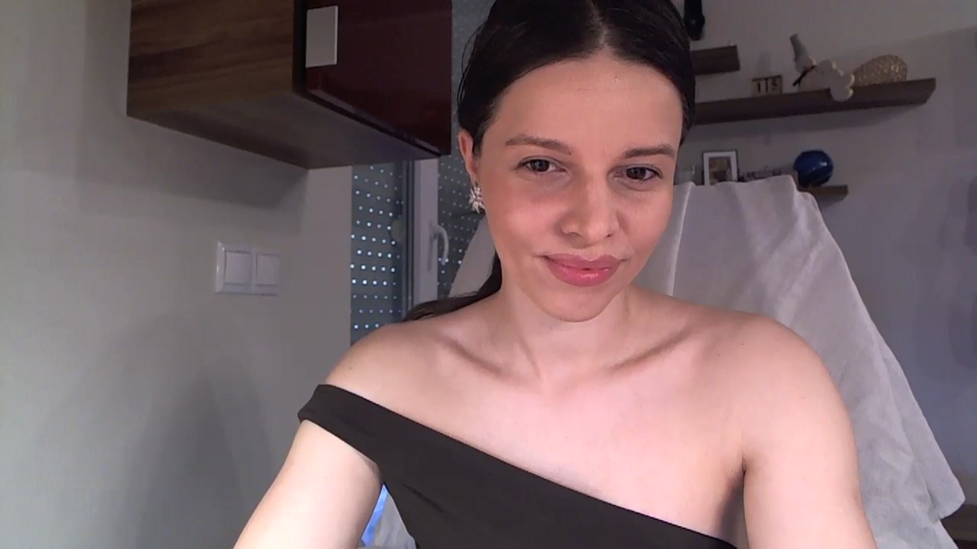 Gallery image thumbnail from Heaven_hot's myfreecams stream on, 08/30/2025, 12:24 image 2 of 20