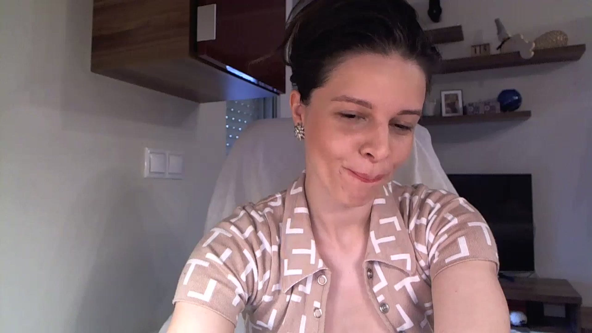 Gallery image thumbnail from Heaven_hot's myfreecams stream on, 08/31/2025, 15:38 image 7 of 20