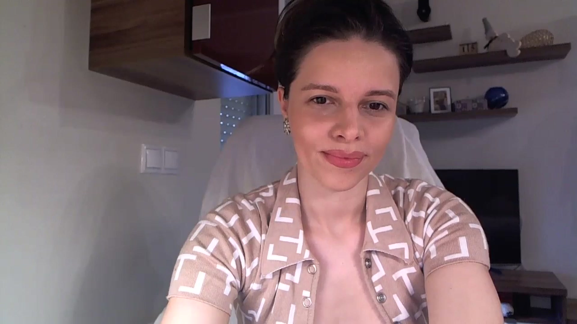 Gallery image thumbnail from Heaven_hot's myfreecams stream on, 08/31/2025, 15:38 image 5 of 20