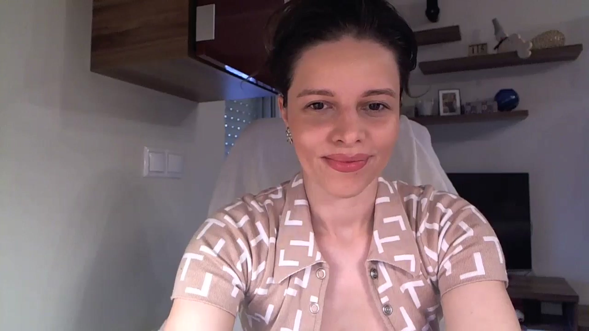 Gallery image thumbnail from Heaven_hot's myfreecams stream on, 08/31/2025, 15:38 image 6 of 20
